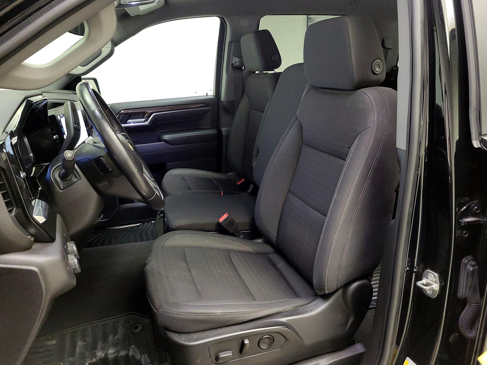 Thumbnail: 2022 Chevrolet Silverado 1500 - 11