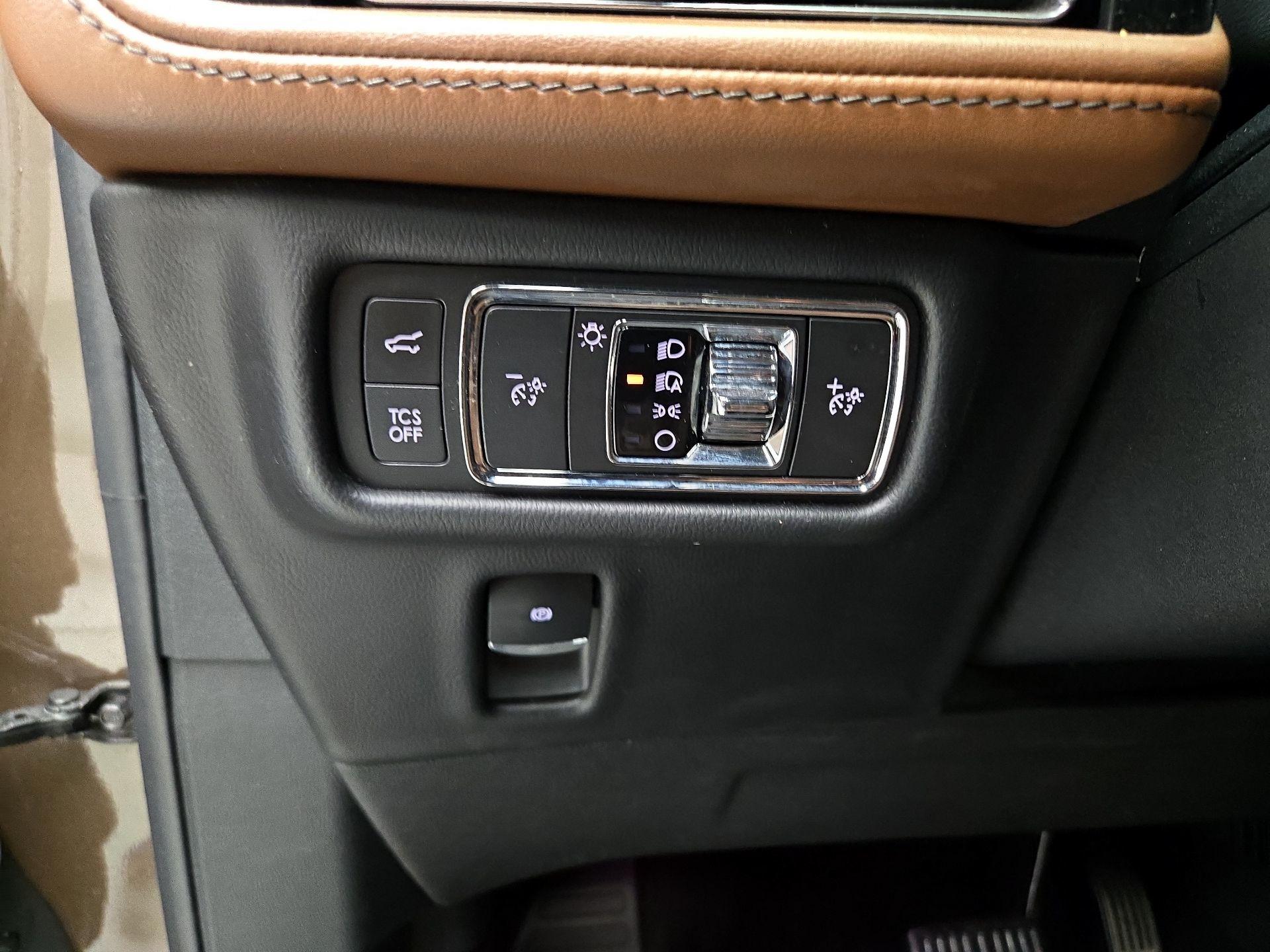 Thumbnail: 2022 Lincoln Nautilus - 13