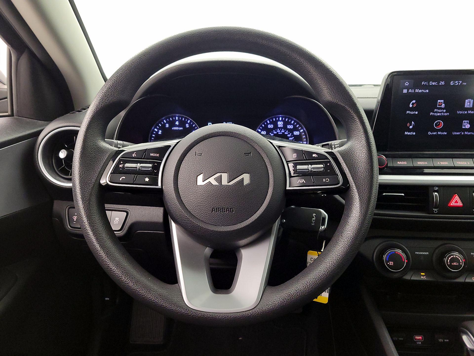 Thumbnail: 2023 Kia Forte - 10