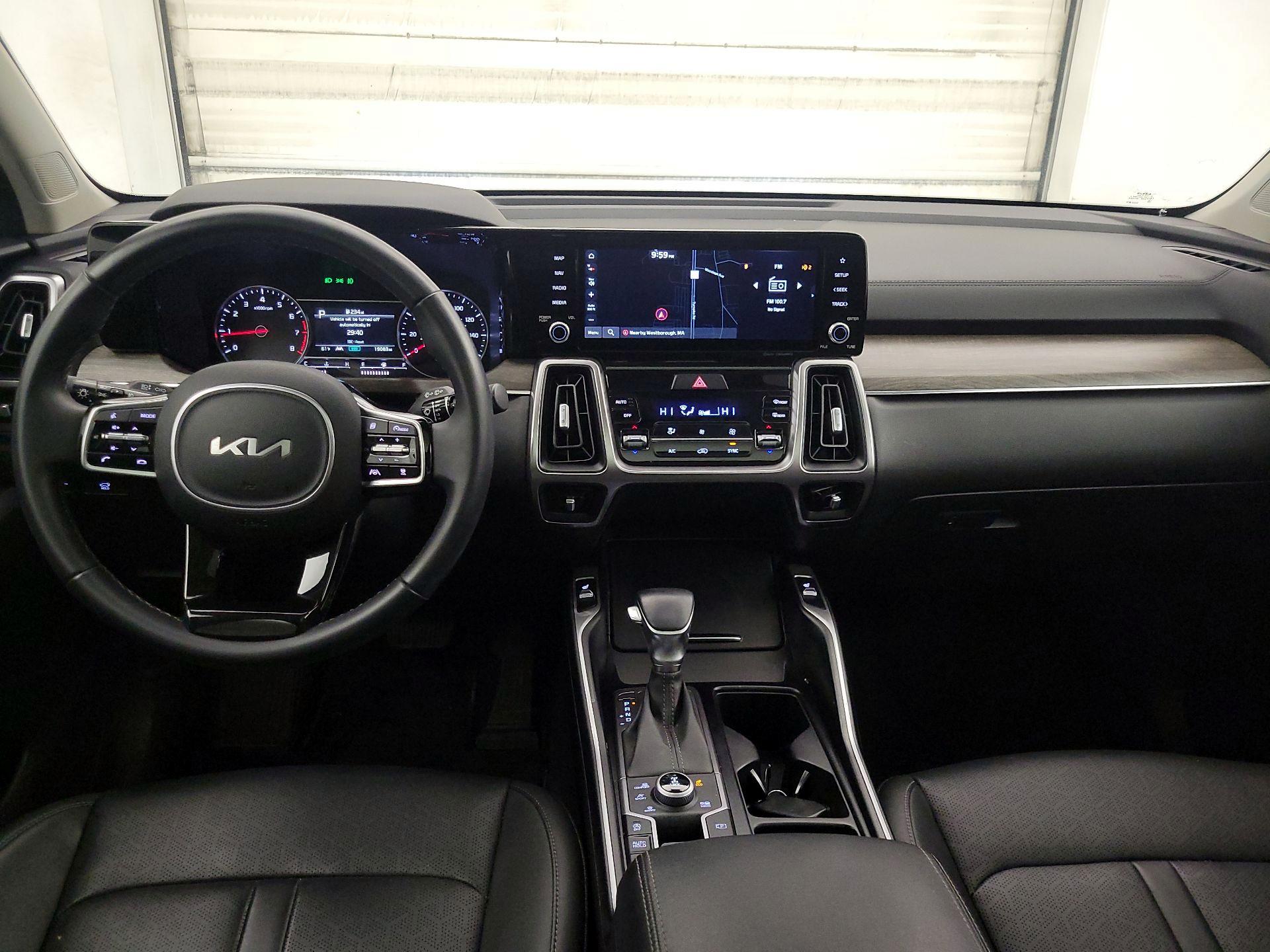 Thumbnail: 2023 Kia Sorento - 9