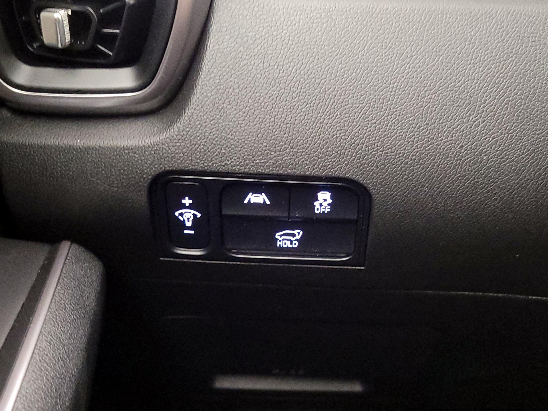 Thumbnail: 2023 Kia Sorento - 13