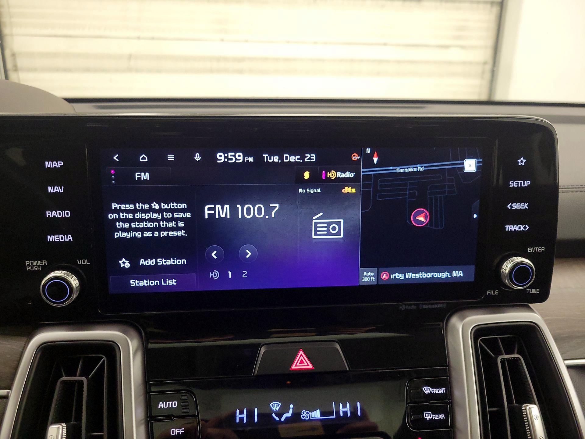 Thumbnail: 2023 Kia Sorento - 16