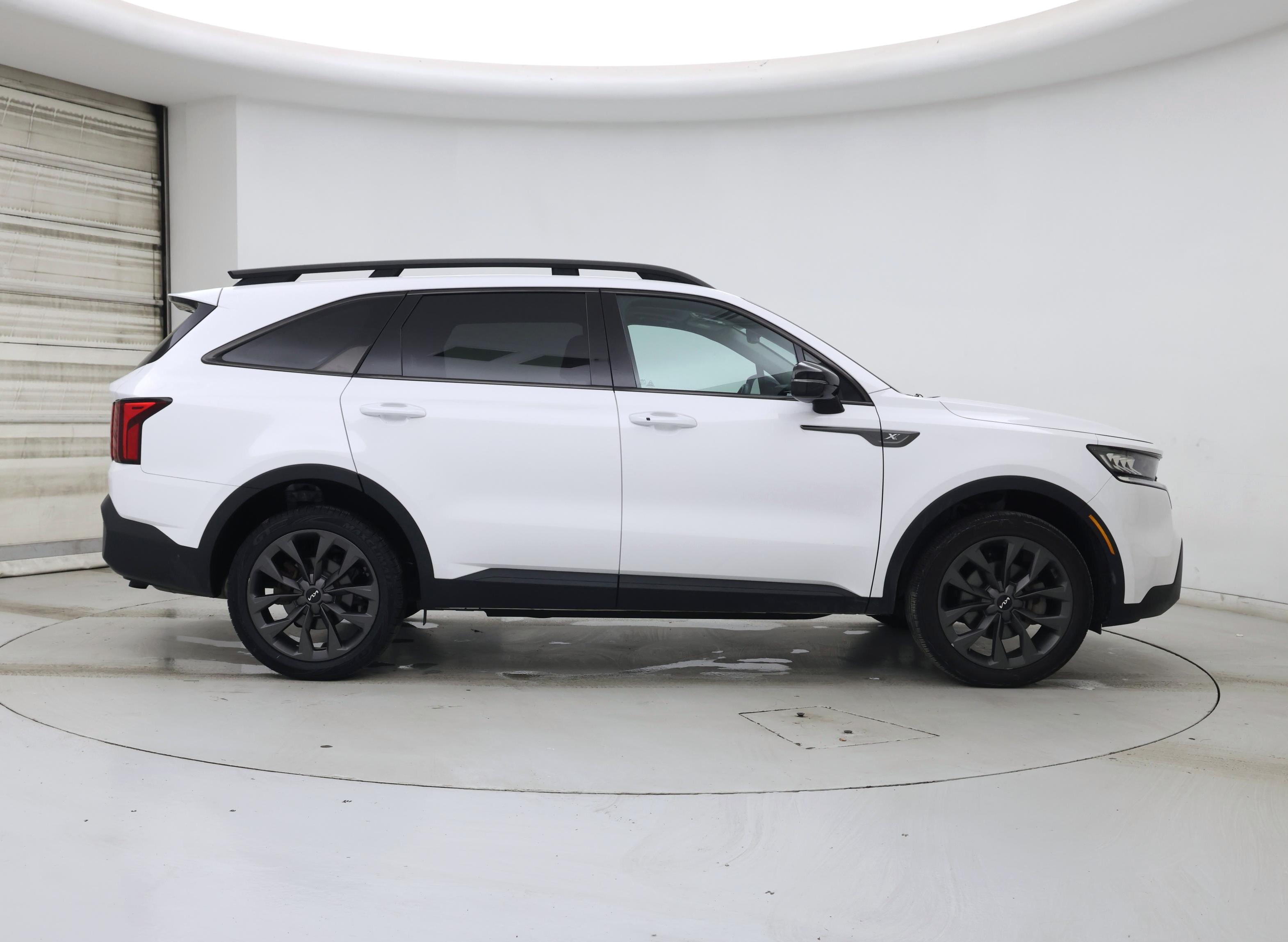 Thumbnail: 2023 Kia Sorento - 7