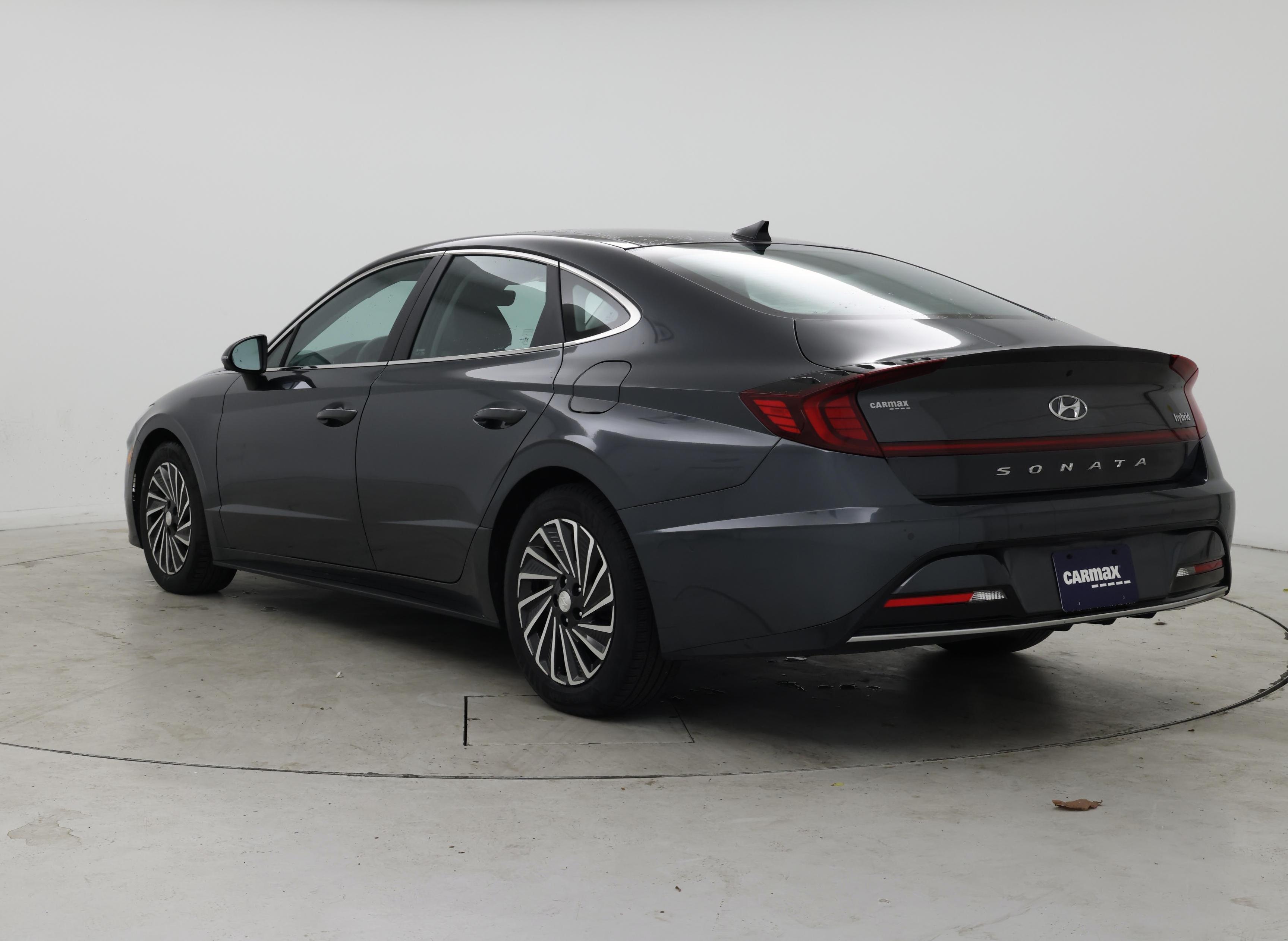 Thumbnail: 2023 Hyundai Sonata - 2