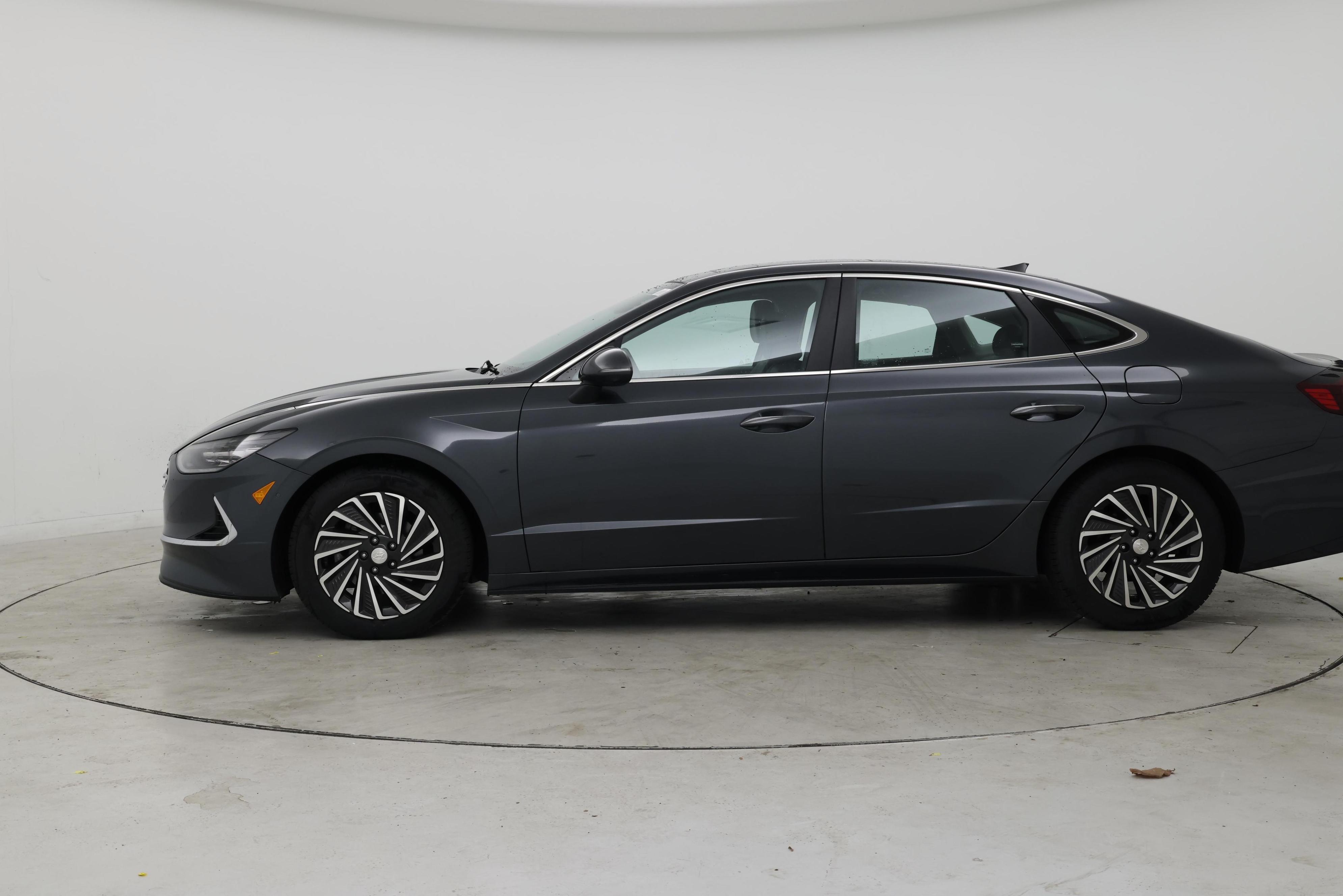 Thumbnail: 2023 Hyundai Sonata - 3