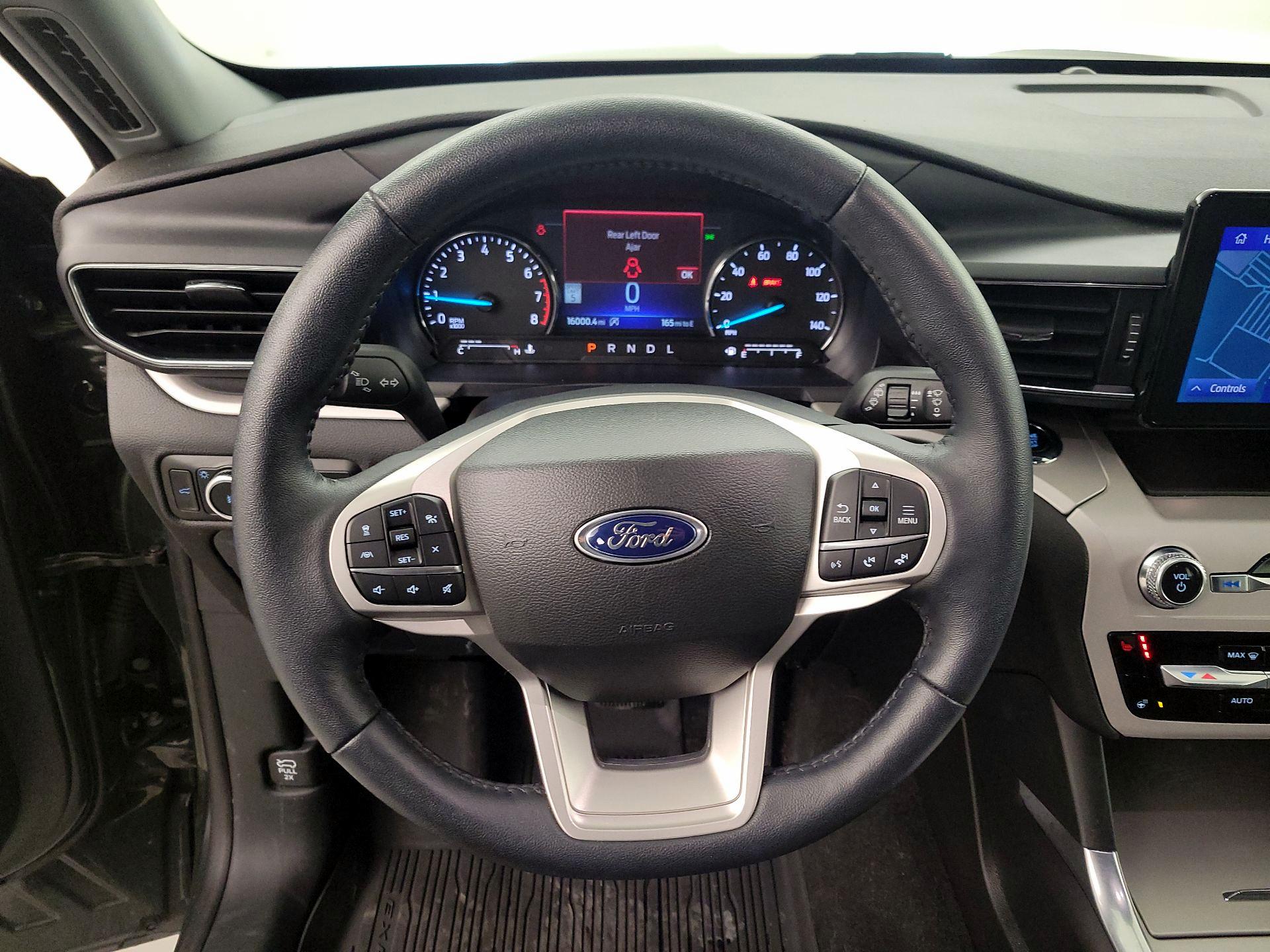 Thumbnail: 2023 Ford Explorer - 10