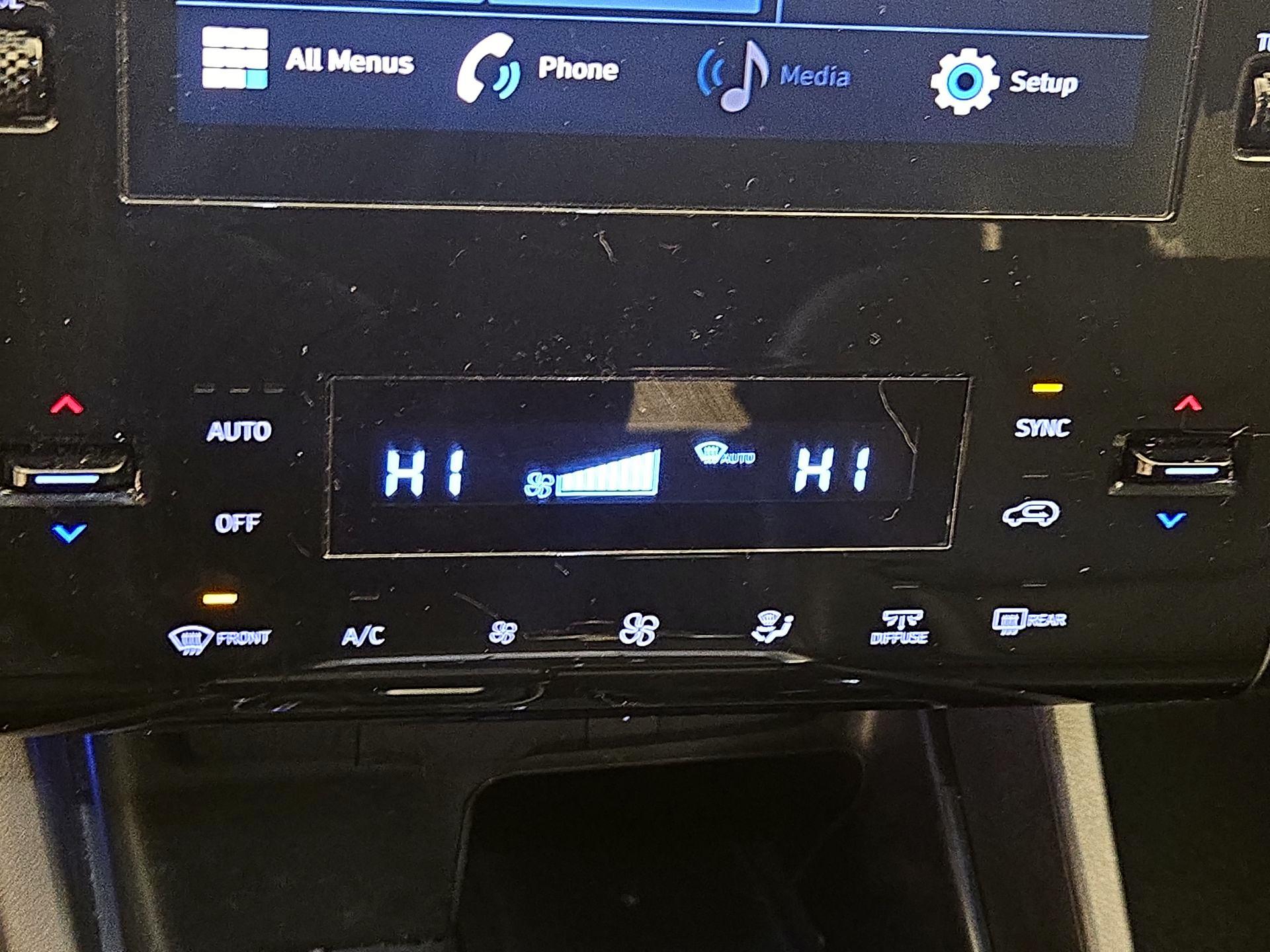 Thumbnail: 2023 Hyundai Tucson - 16