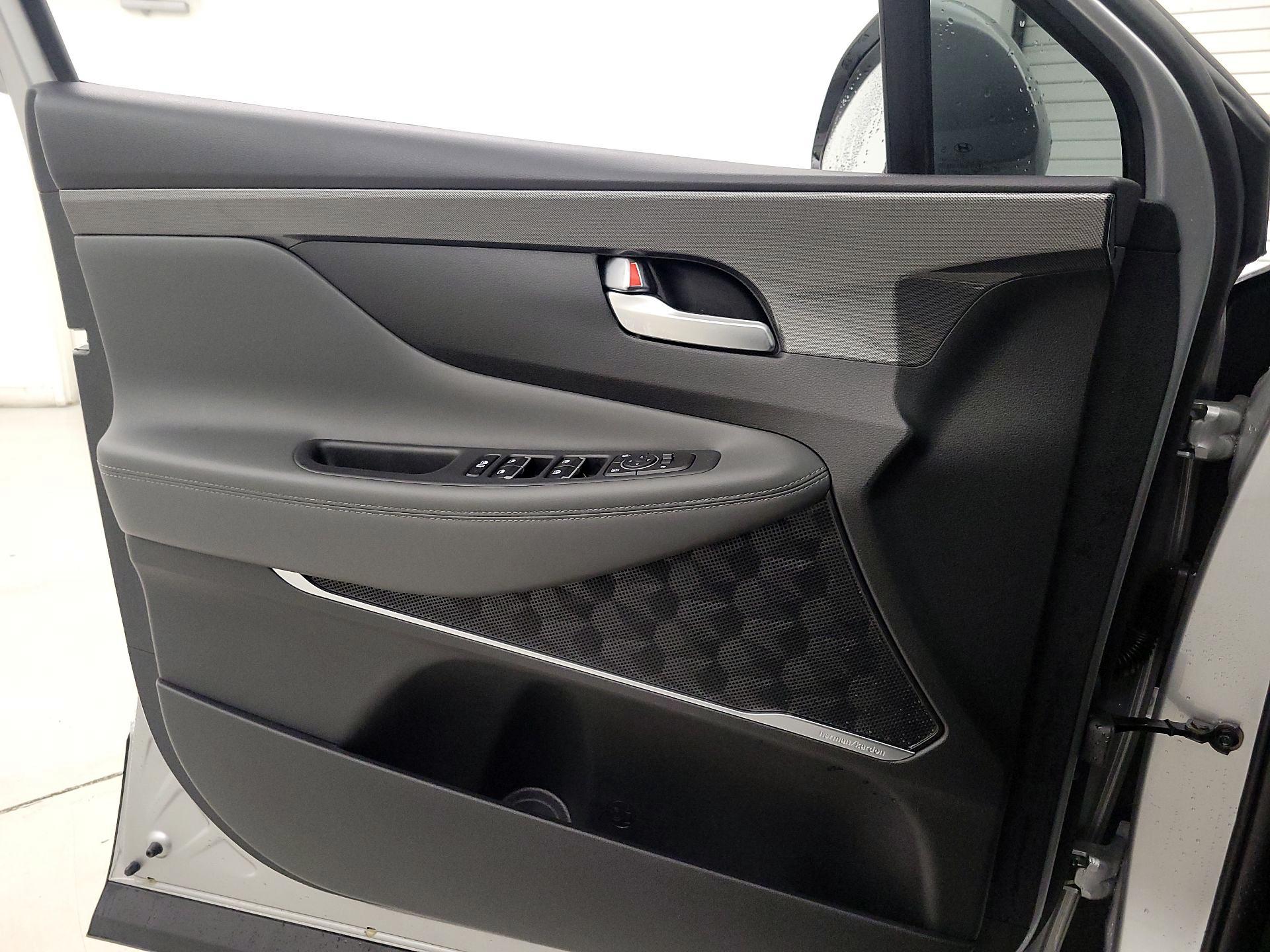 Thumbnail: 2022 Hyundai Santa Fe - 12