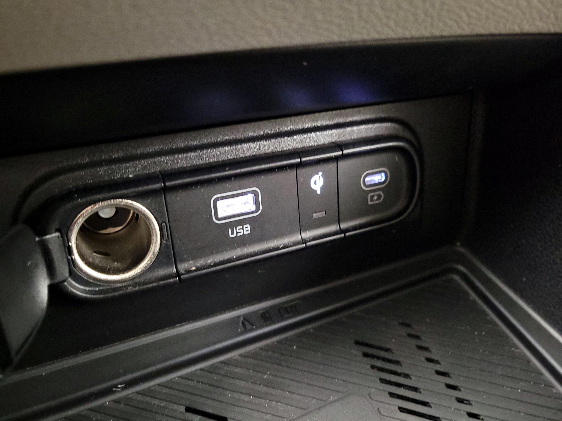 Thumbnail: 2023 Kia Sportage - 19