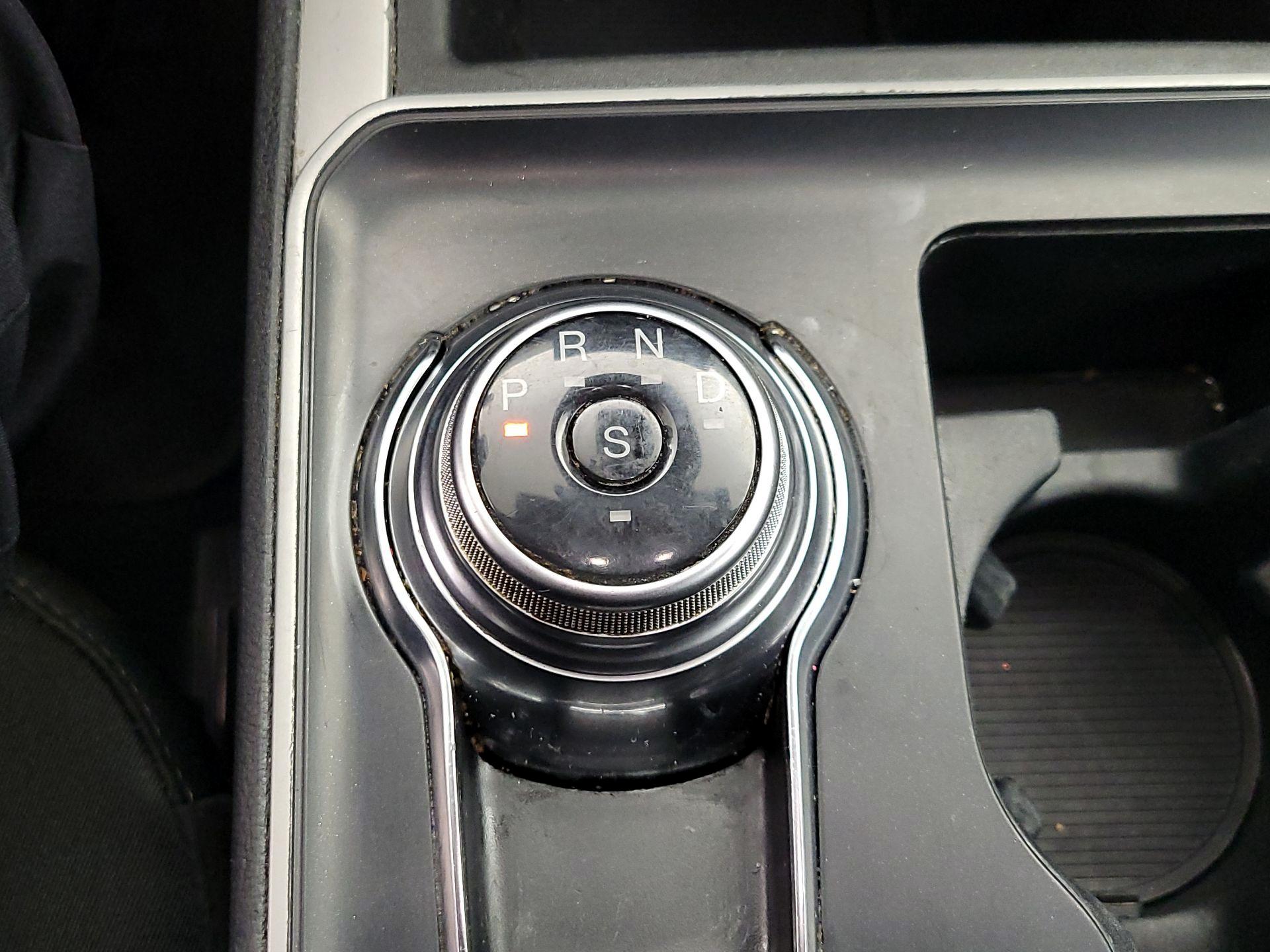 Thumbnail: 2022 Ford Edge - 18