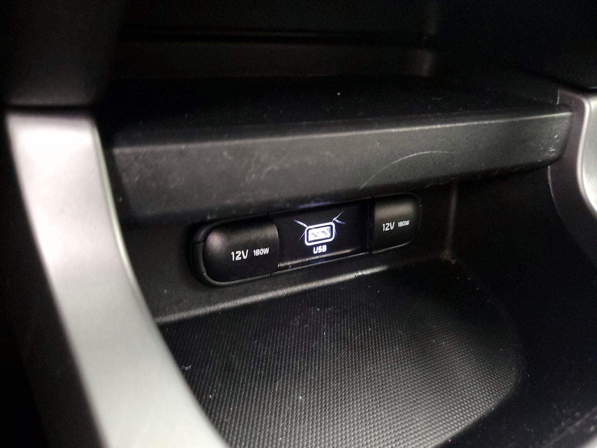 Thumbnail: 2023 Kia Seltos - 18