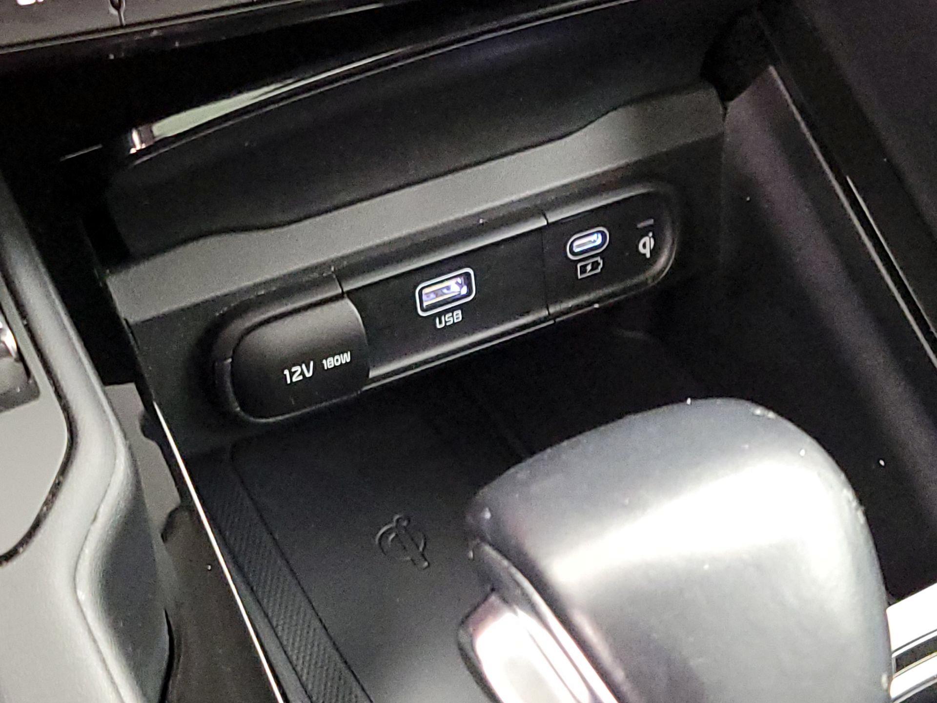 Thumbnail: 2023 Kia Telluride - 19