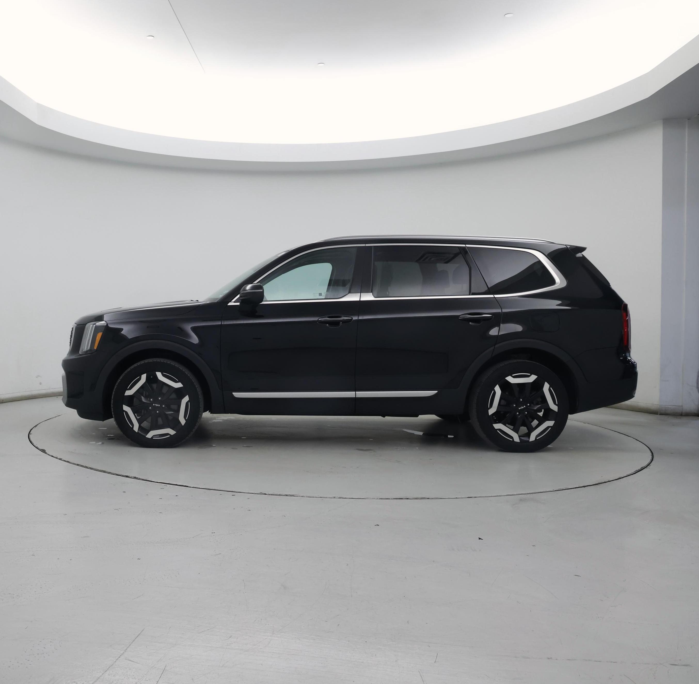 Thumbnail: 2023 Kia Telluride - 3