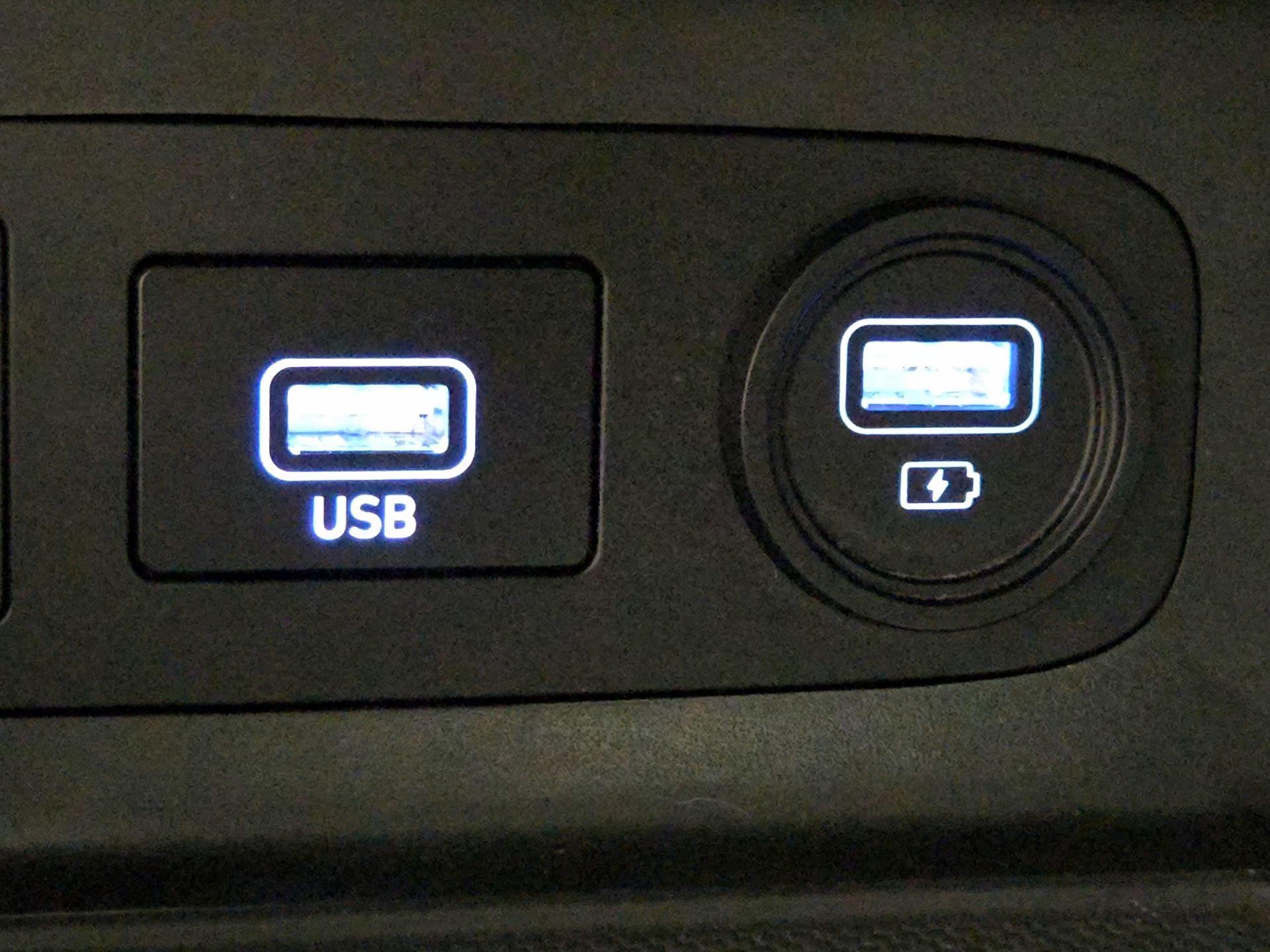 Thumbnail: 2023 Hyundai Sonata - 19