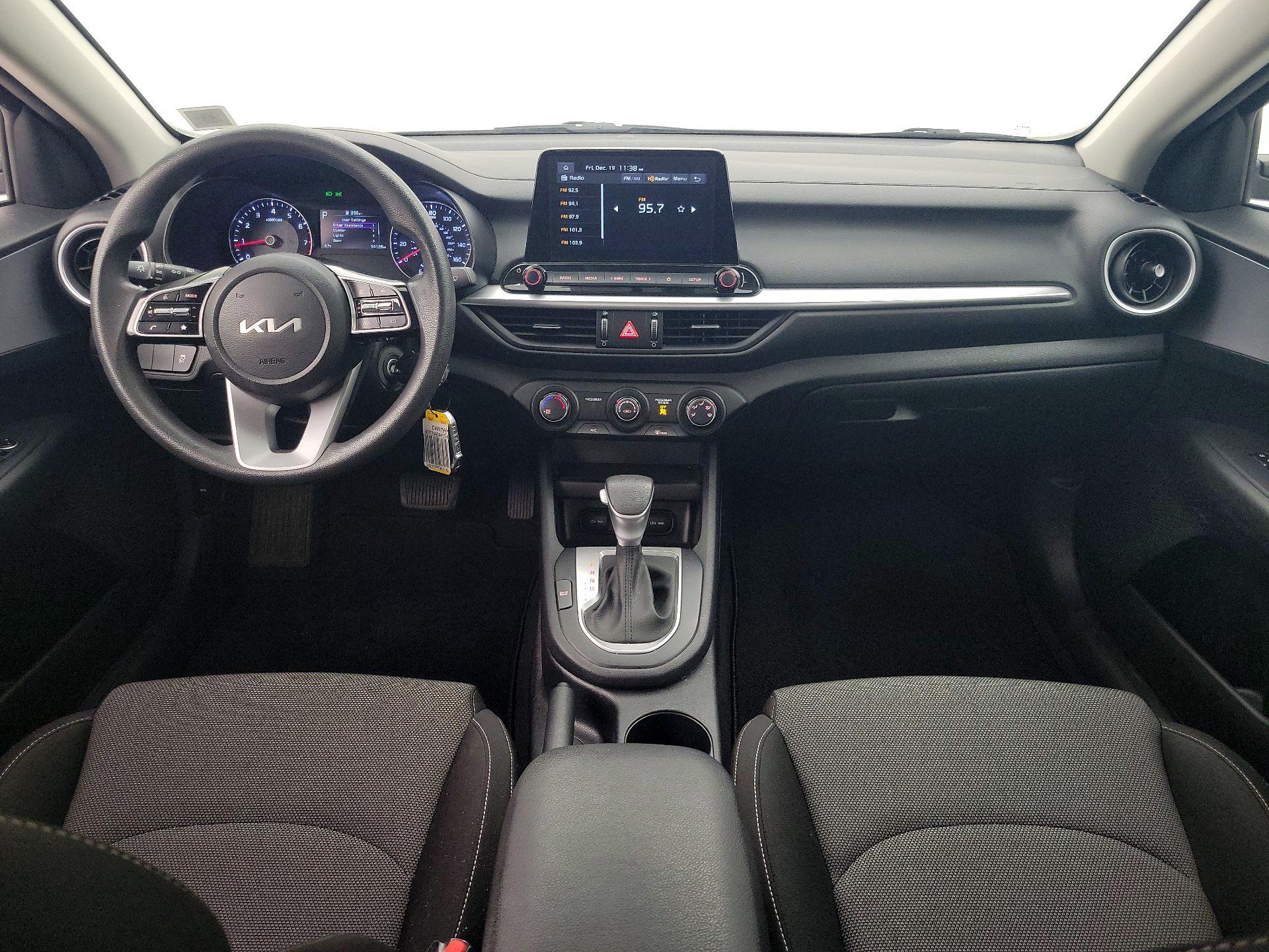 Thumbnail: 2023 Kia Forte - 9