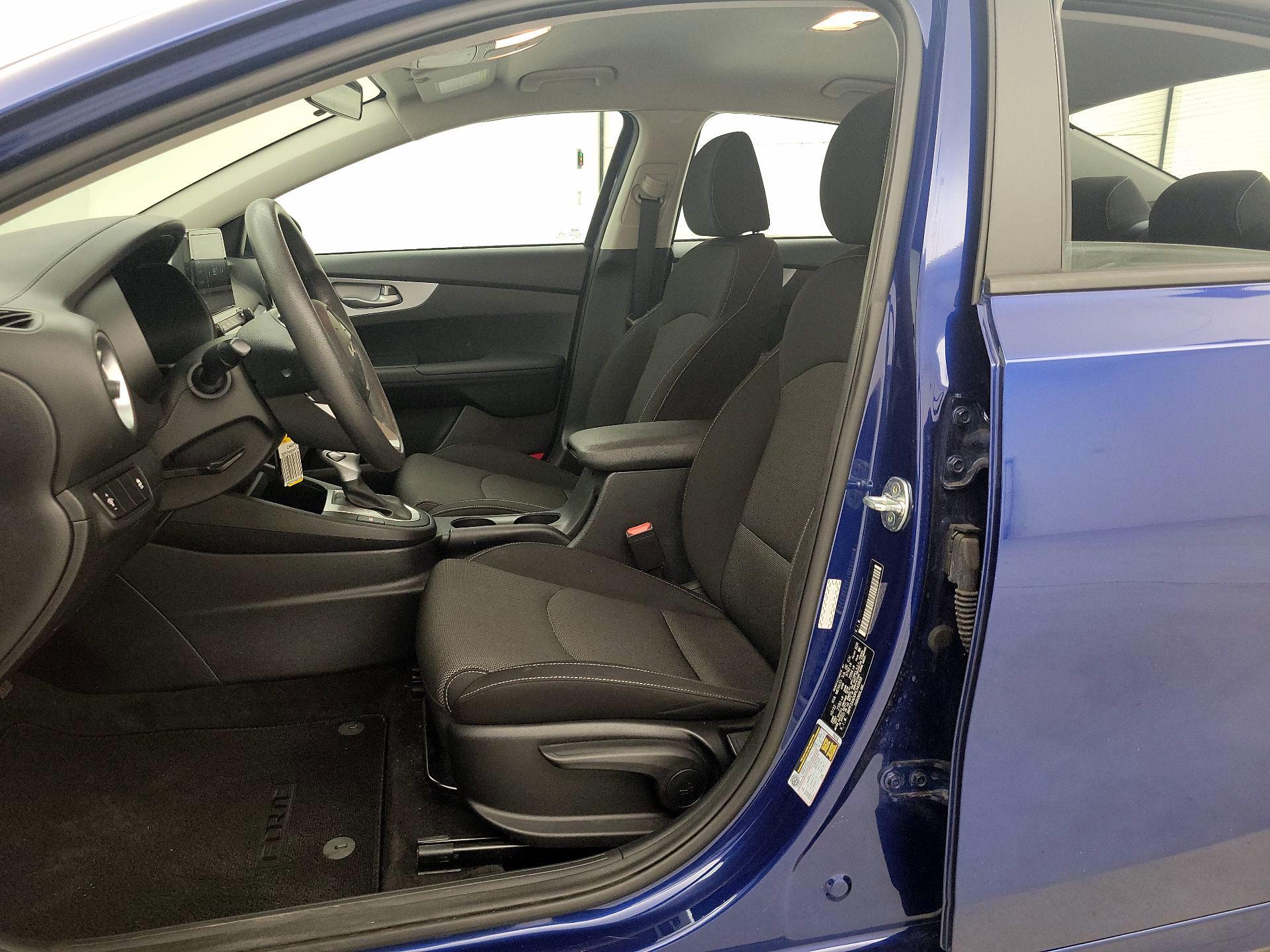 Thumbnail: 2023 Kia Forte - 11