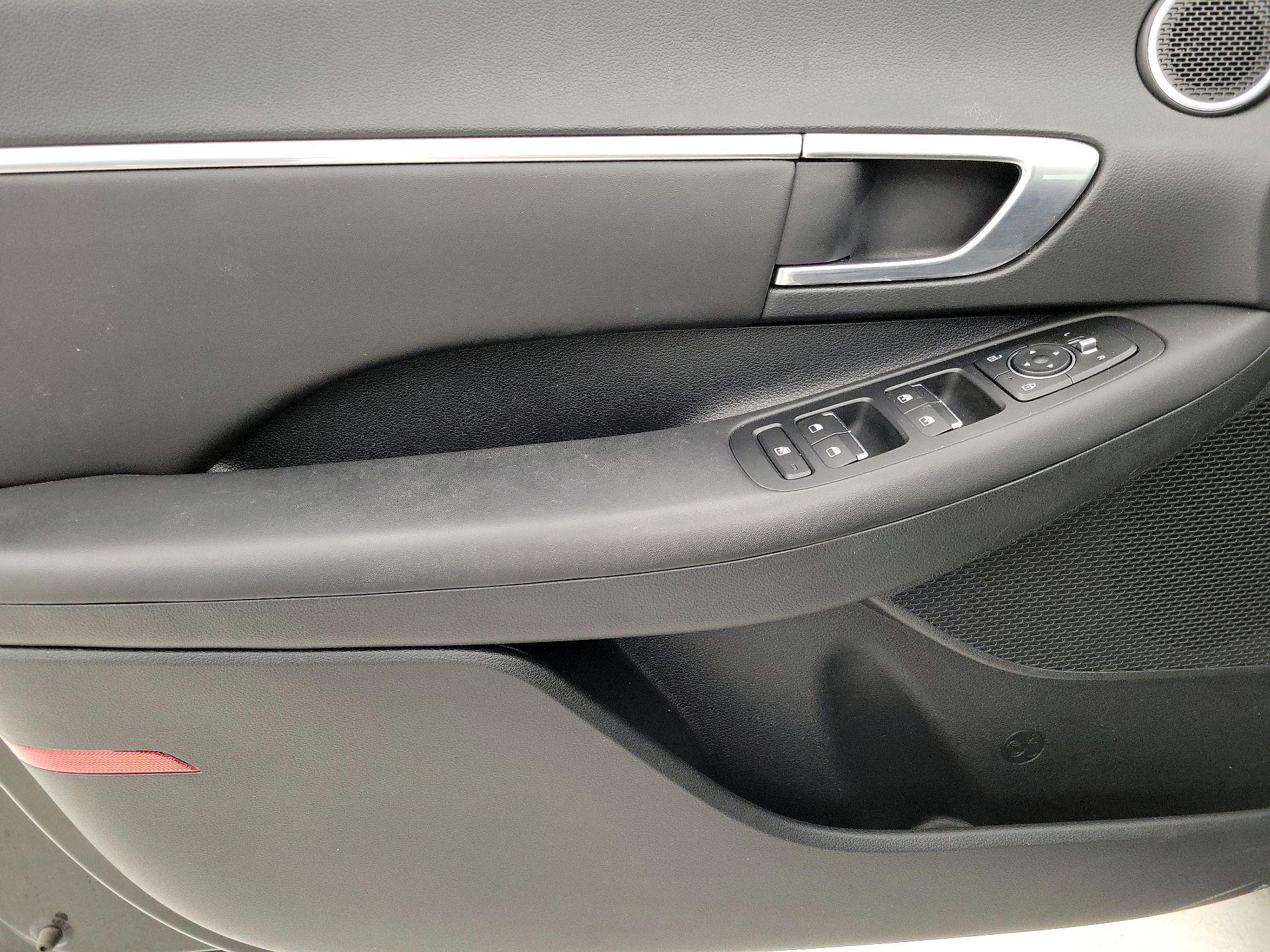 Thumbnail: 2023 Hyundai Sonata - 12