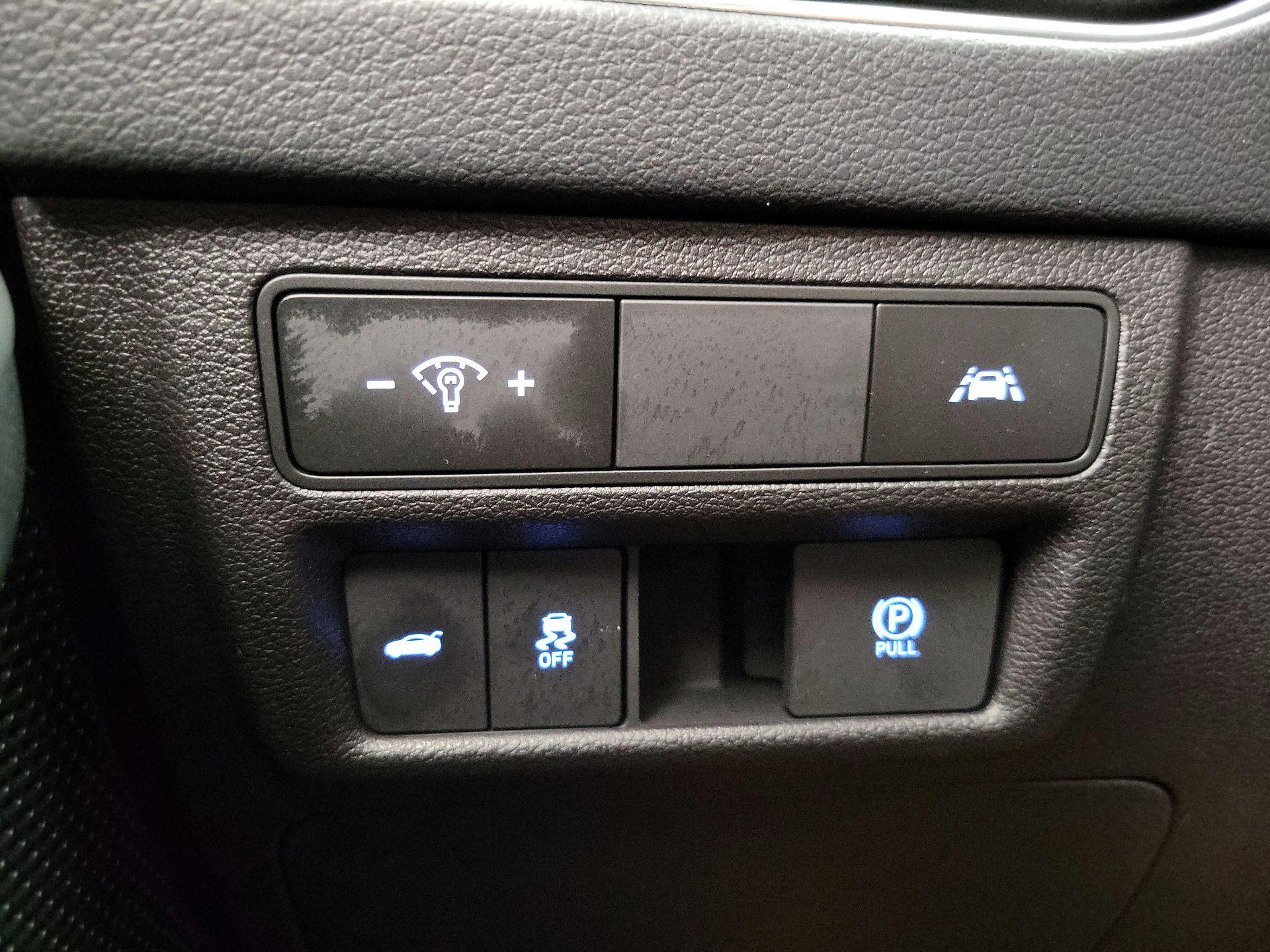 Thumbnail: 2023 Hyundai Sonata - 13