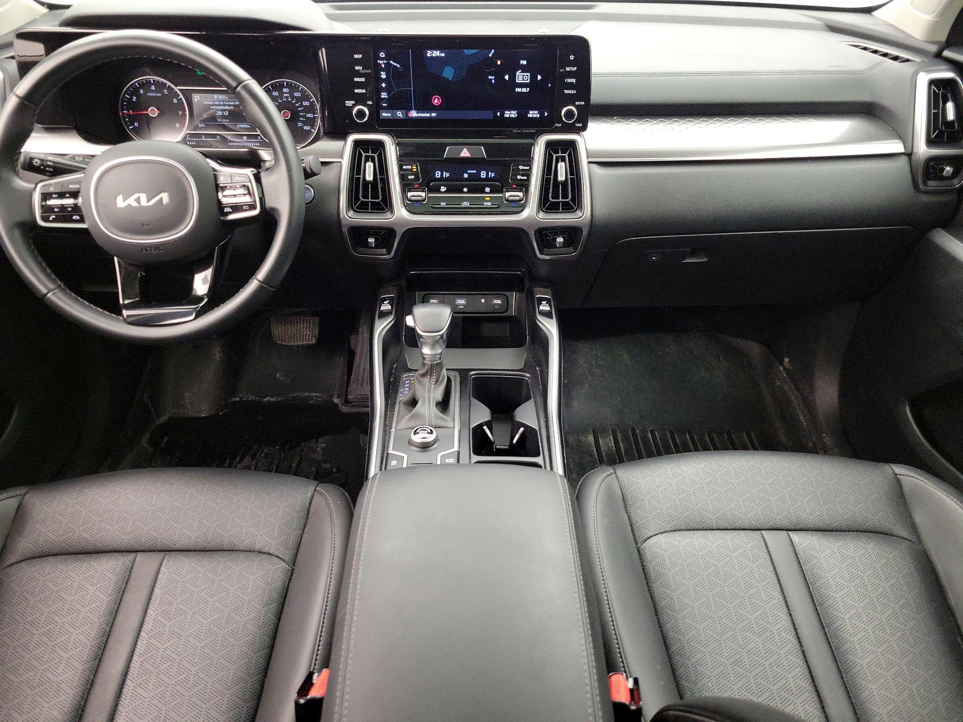 Thumbnail: 2023 Kia Sorento - 9