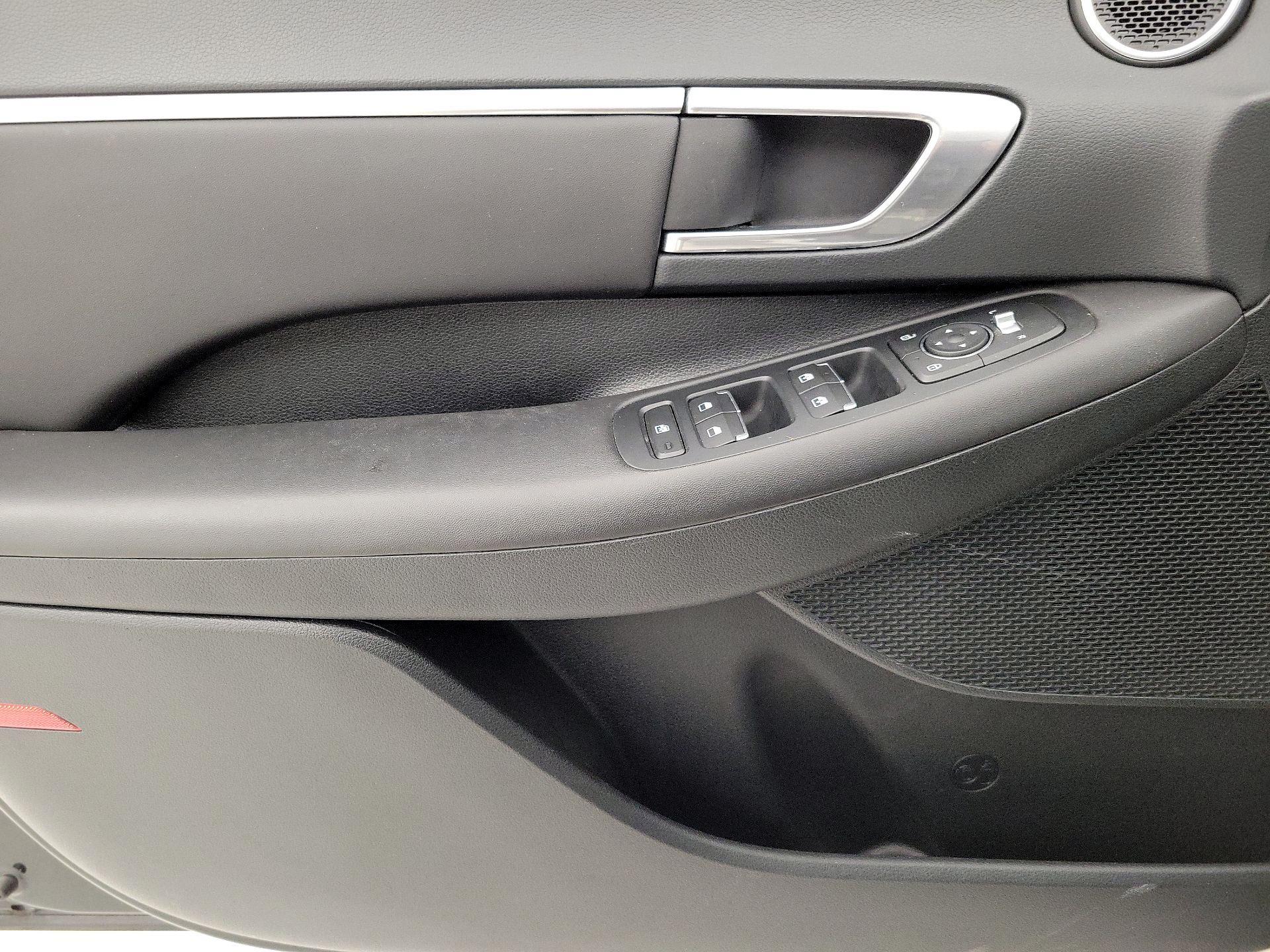 Thumbnail: 2023 Hyundai Sonata - 12