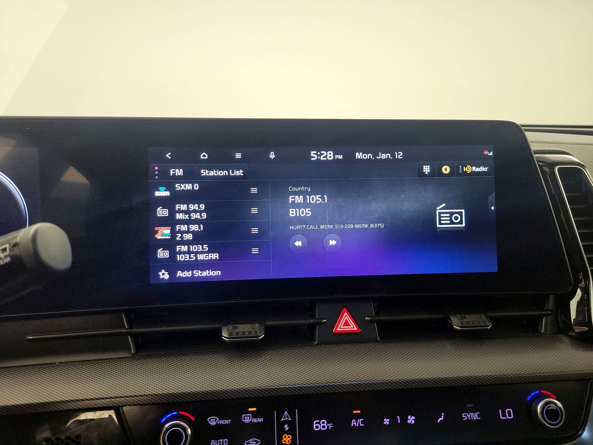 Thumbnail: 2023 Kia Sportage - 16