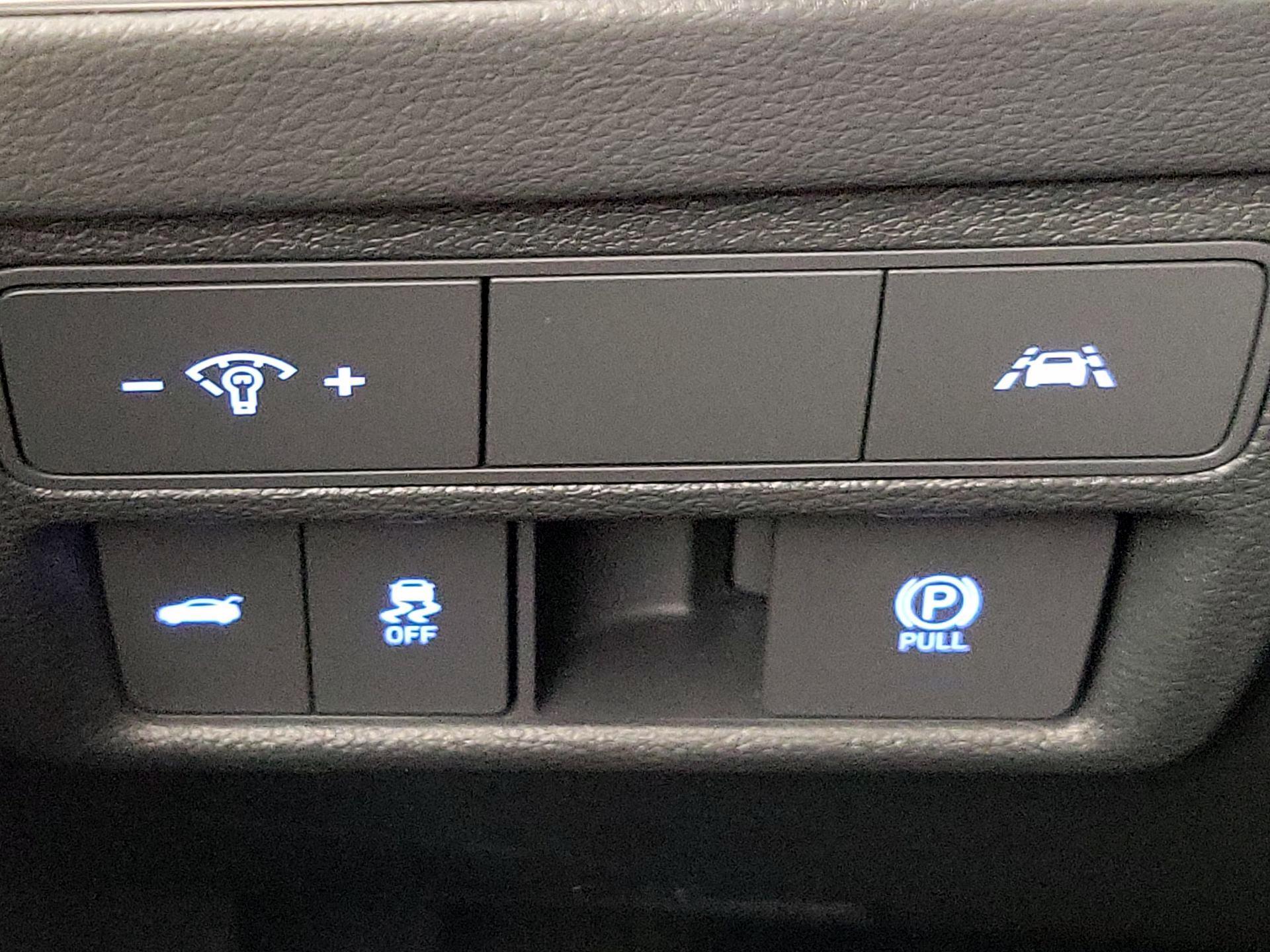 Thumbnail: 2023 Hyundai Sonata - 13