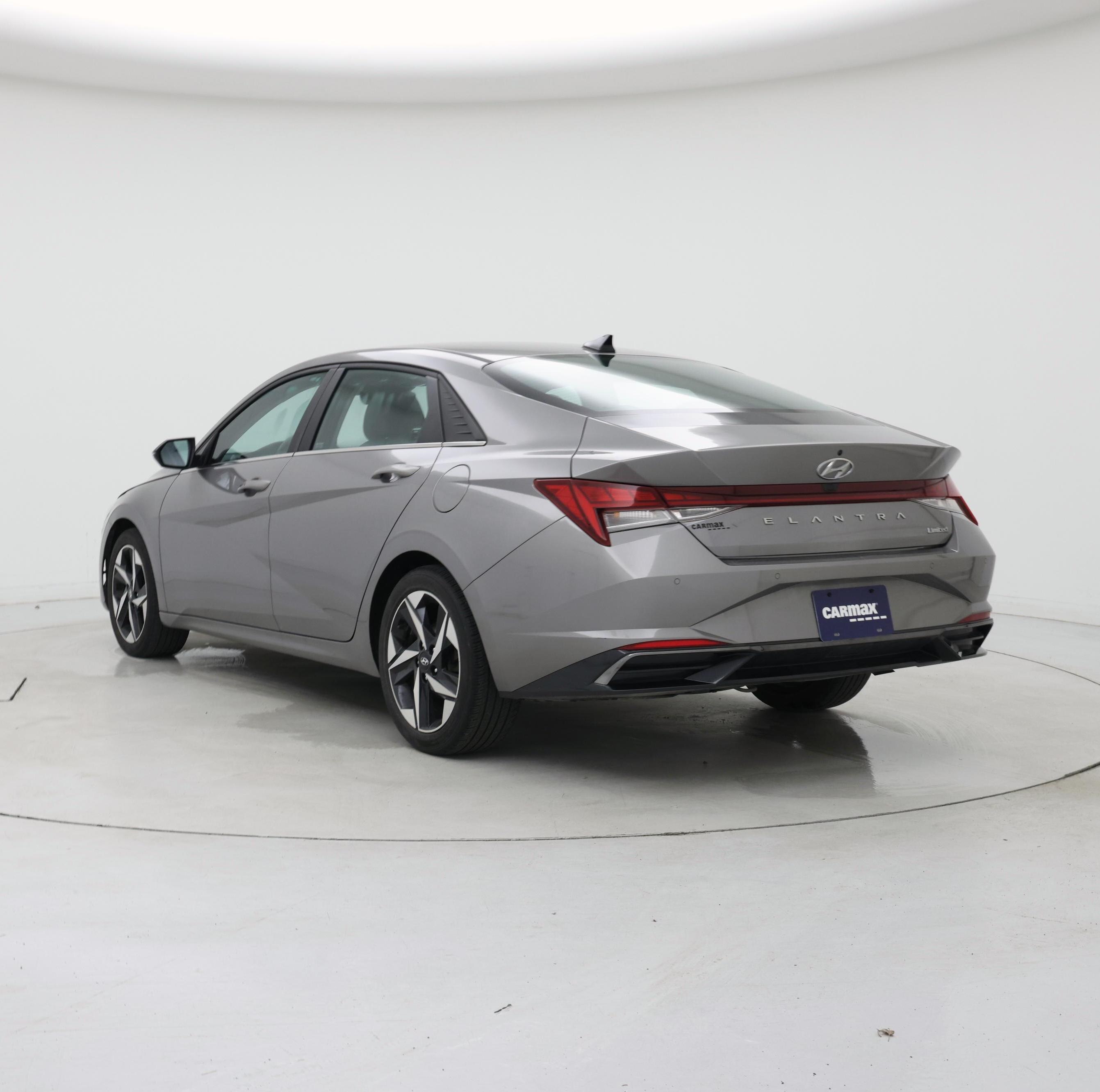 Thumbnail: 2023 Hyundai Elantra - 2