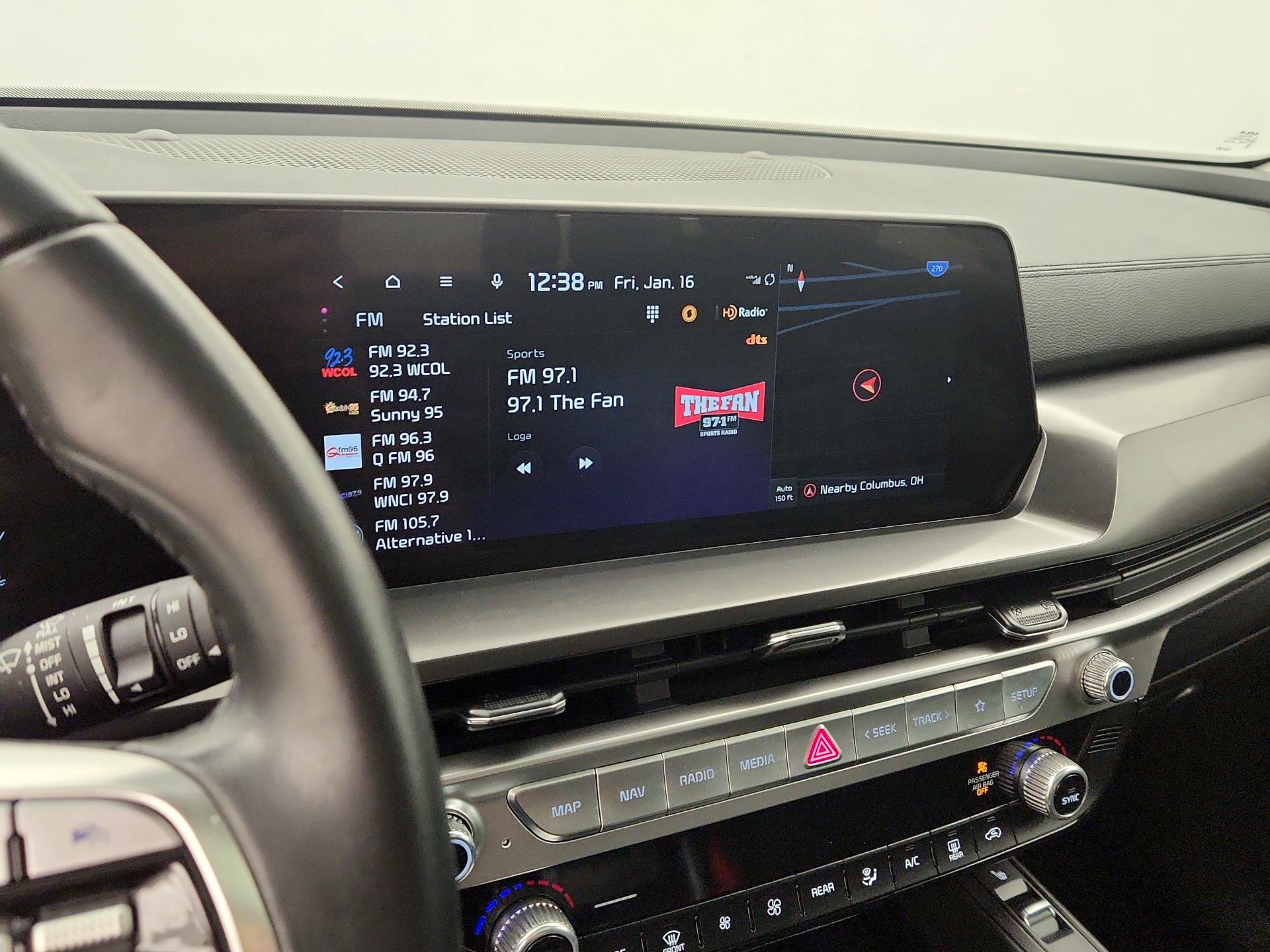 Thumbnail: 2023 Kia Telluride - 16