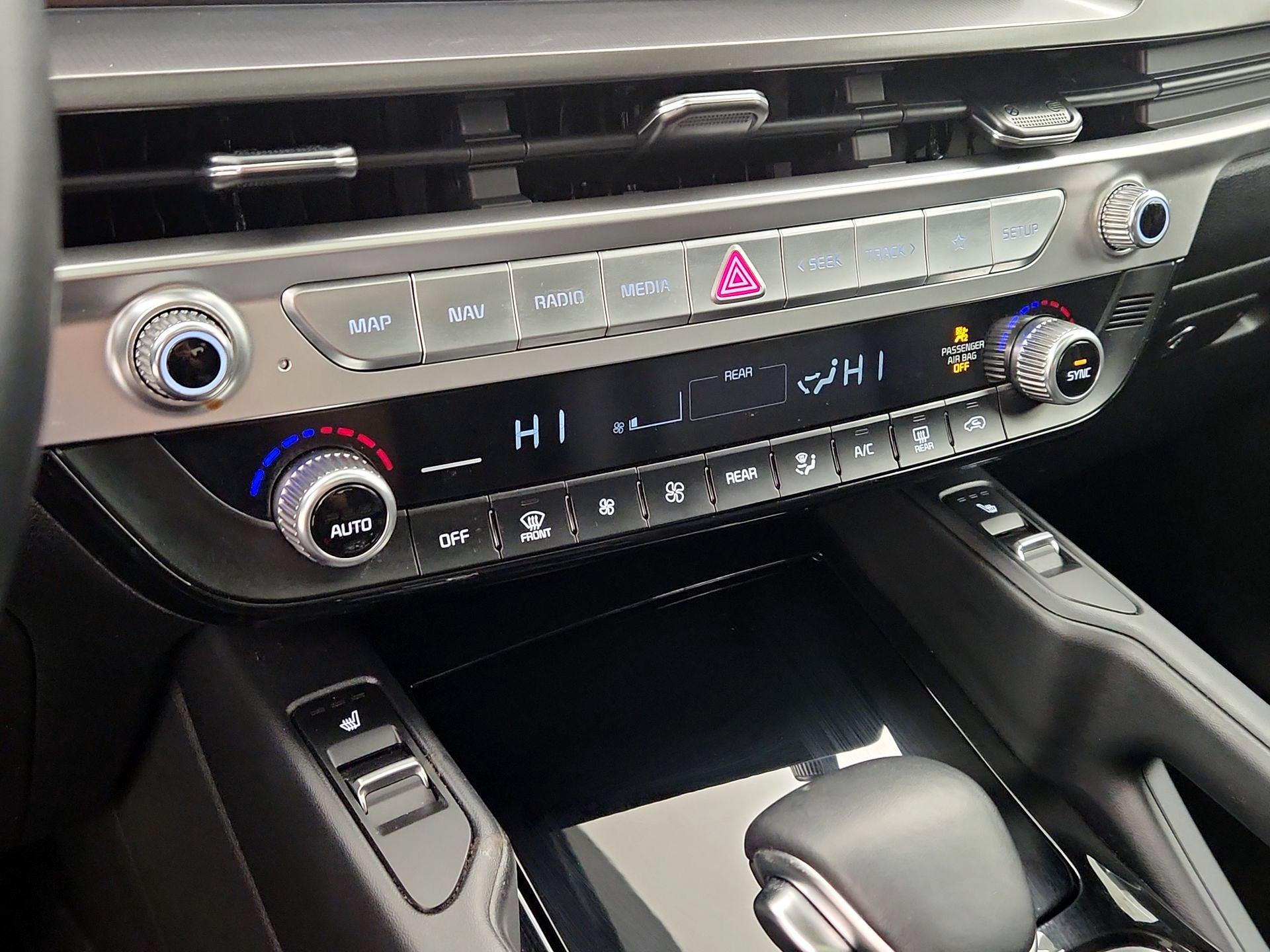 Thumbnail: 2023 Kia Telluride - 17