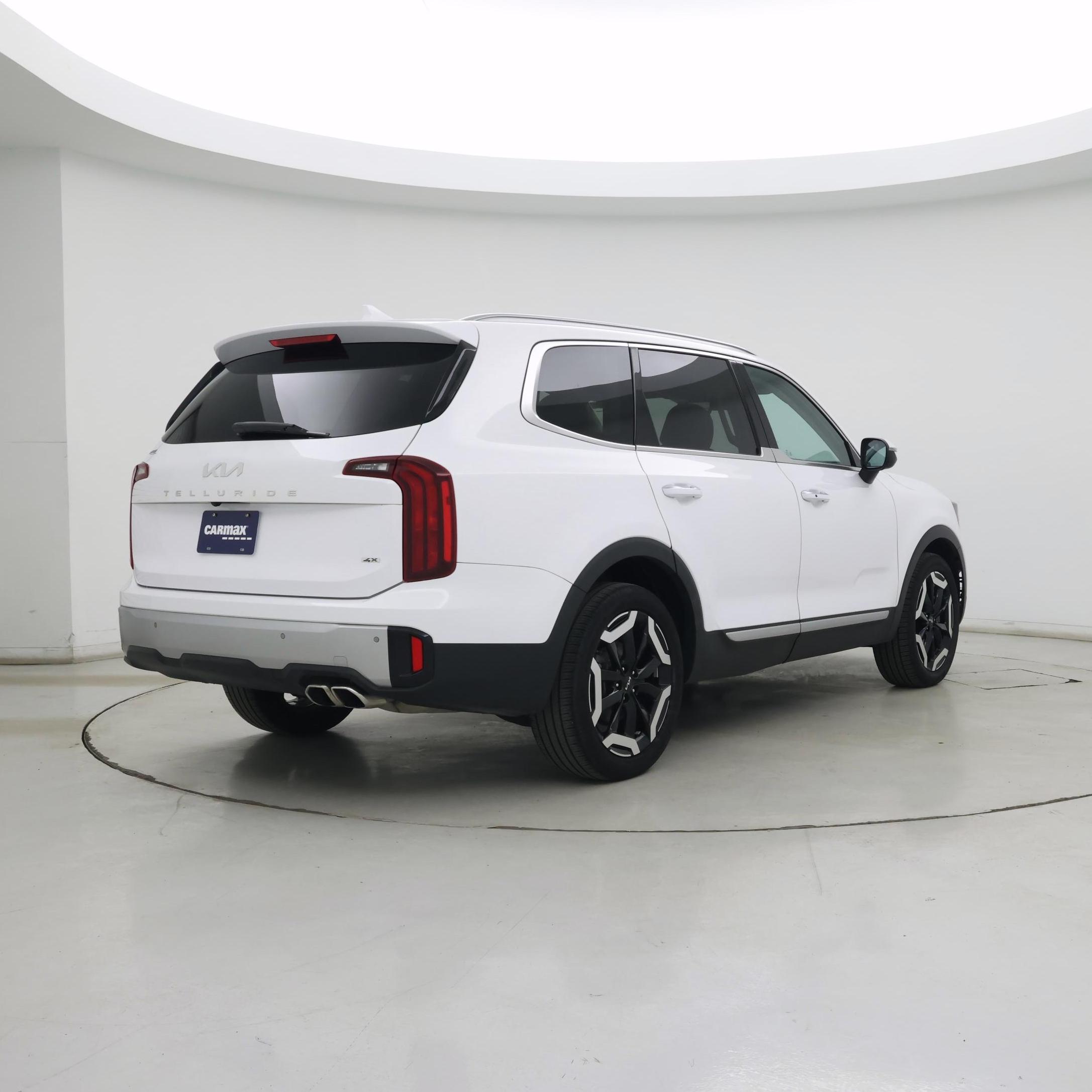 Thumbnail: 2023 Kia Telluride - 8
