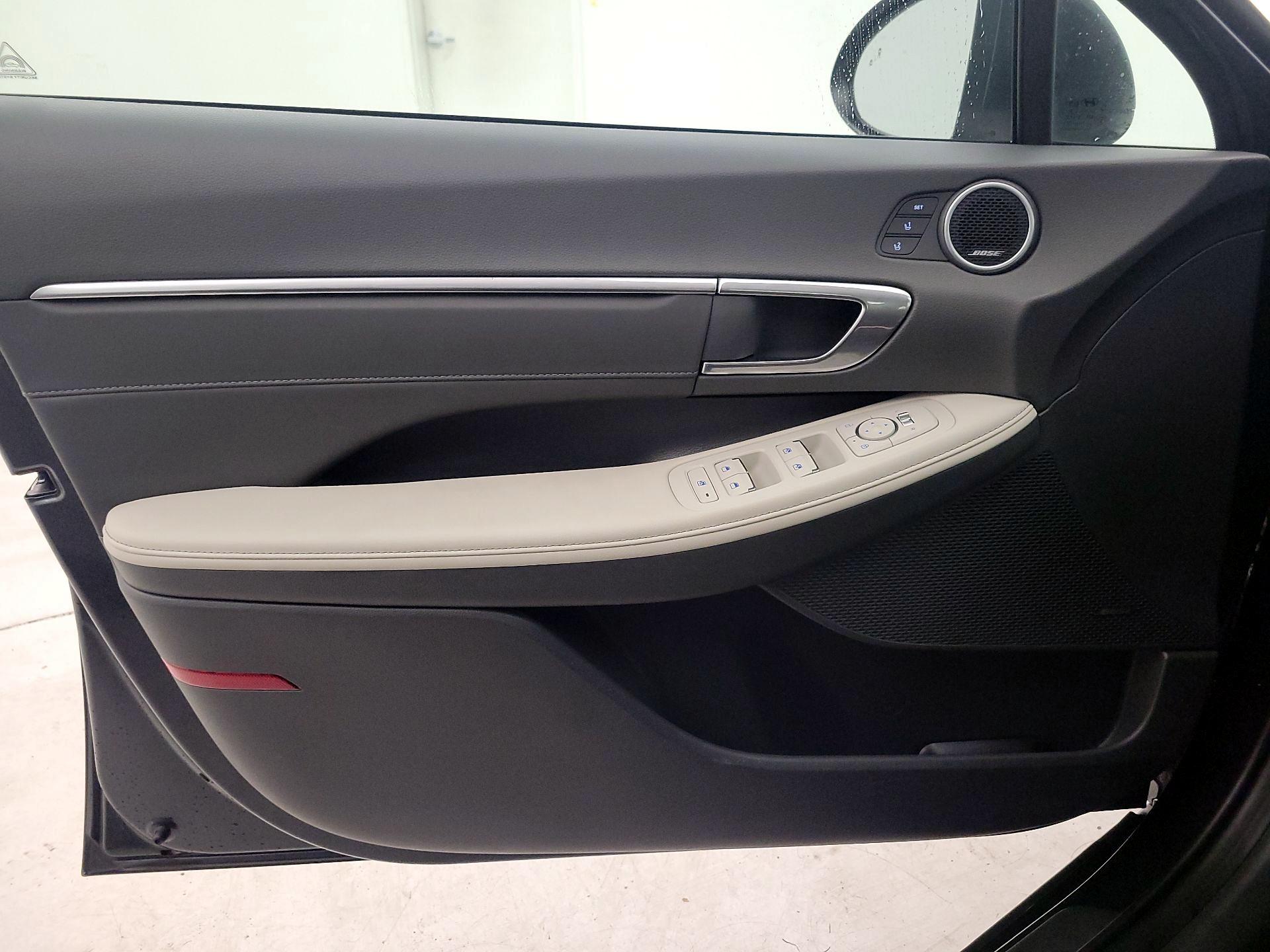 Thumbnail: 2023 Hyundai Sonata - 12