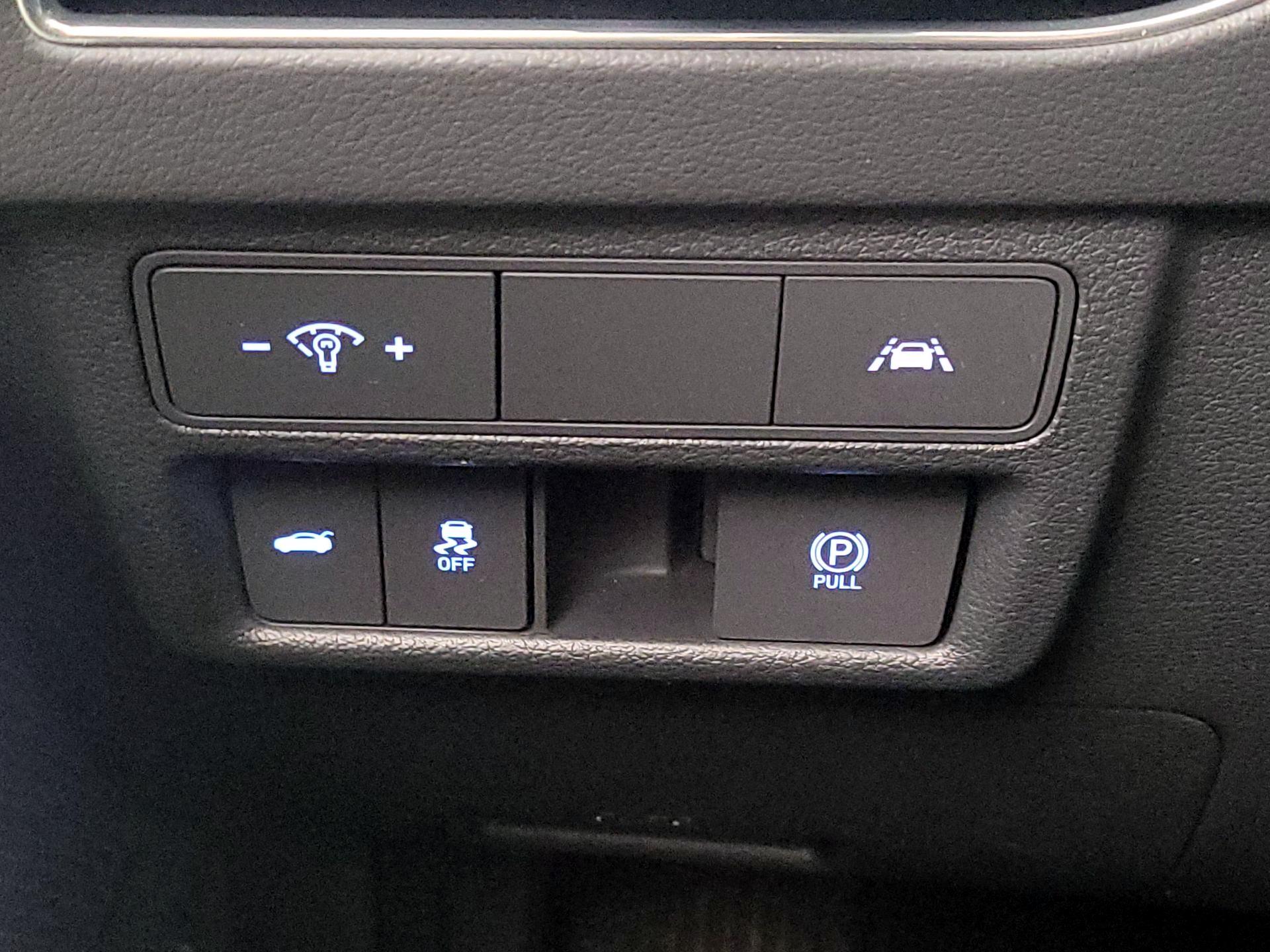 Thumbnail: 2023 Hyundai Sonata - 13