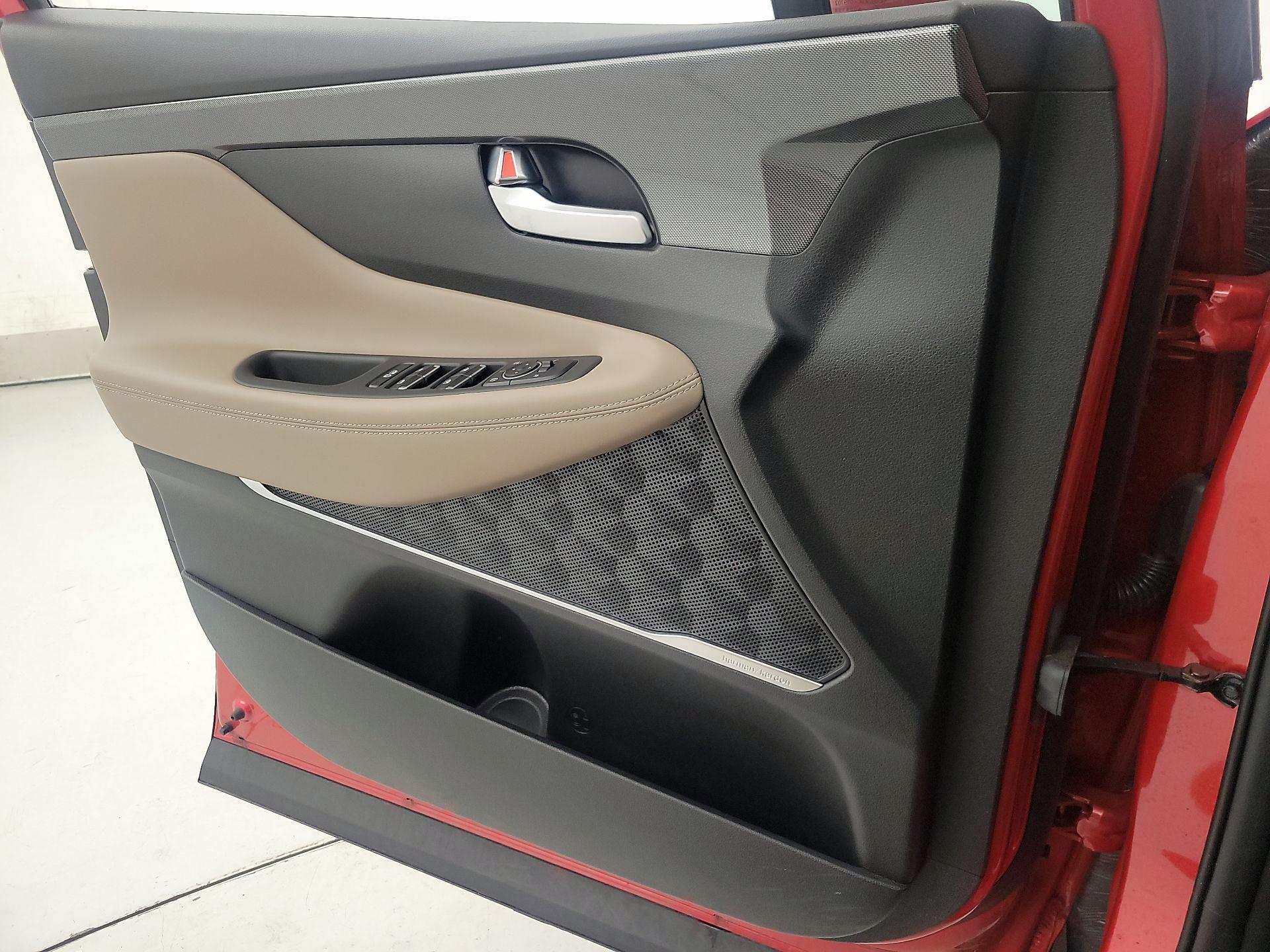 Thumbnail: 2023 Hyundai Santa Fe - 12