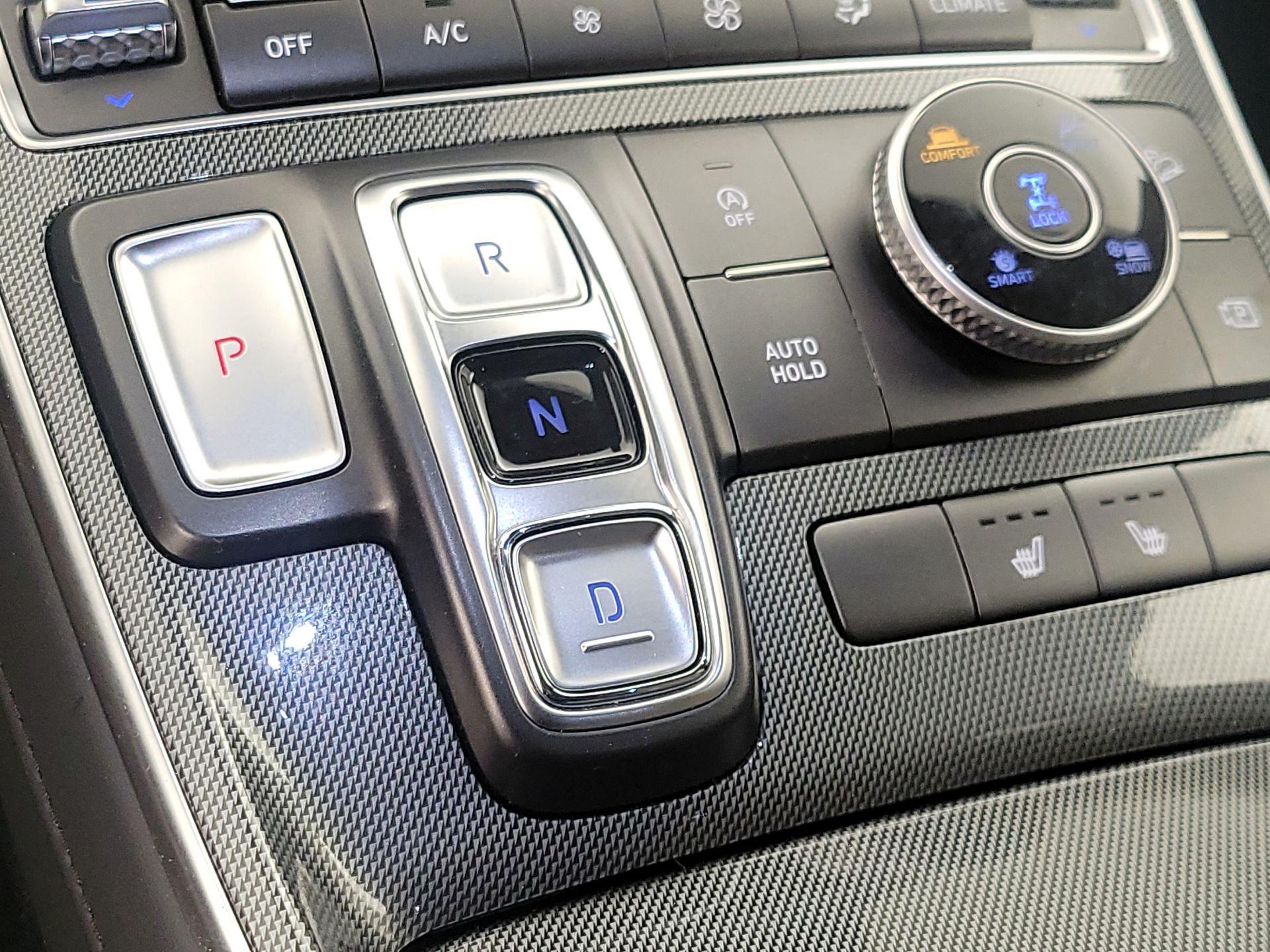 Thumbnail: 2023 Hyundai Santa Fe - 18