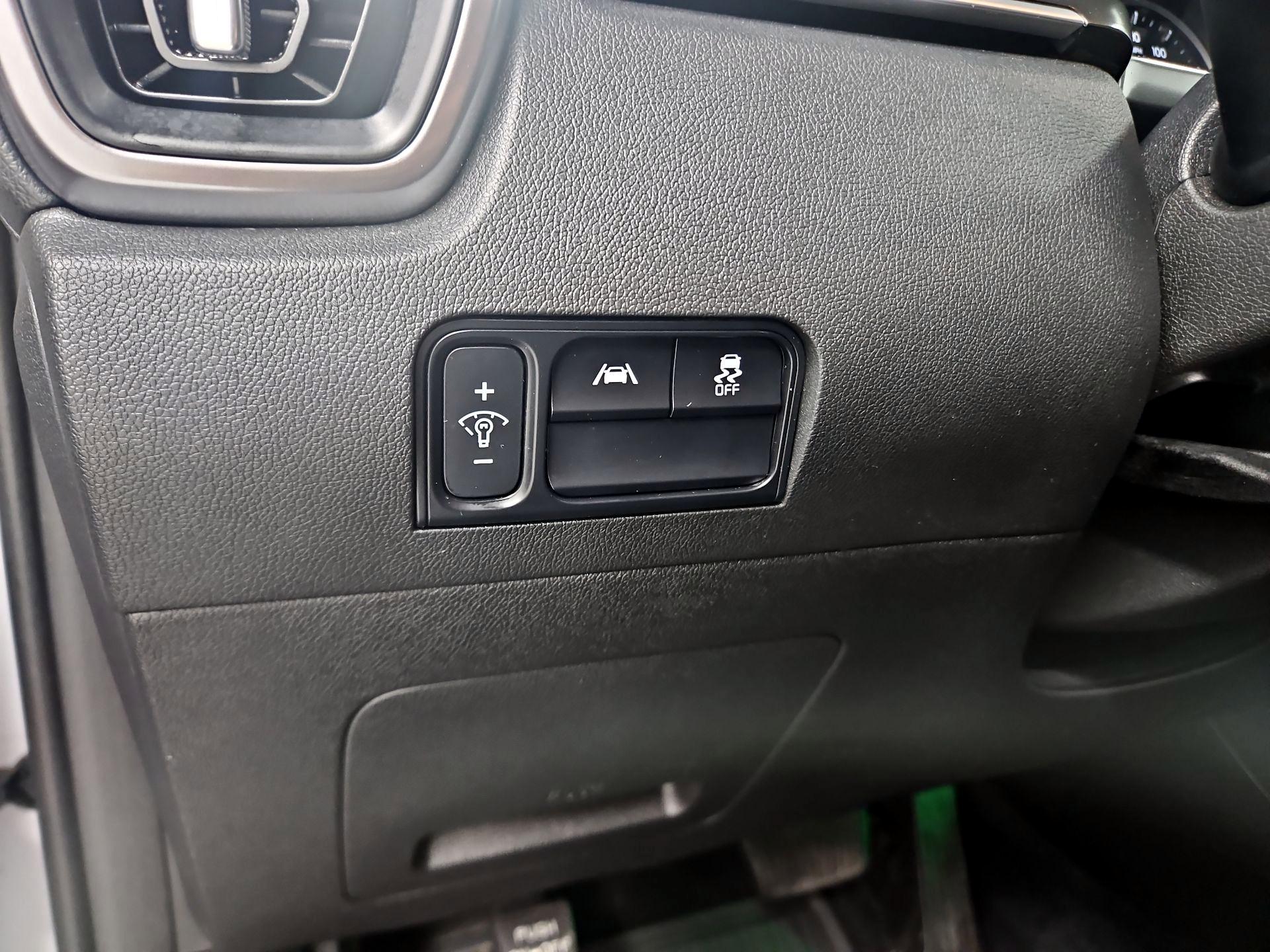 Thumbnail: 2023 Kia Sorento - 13