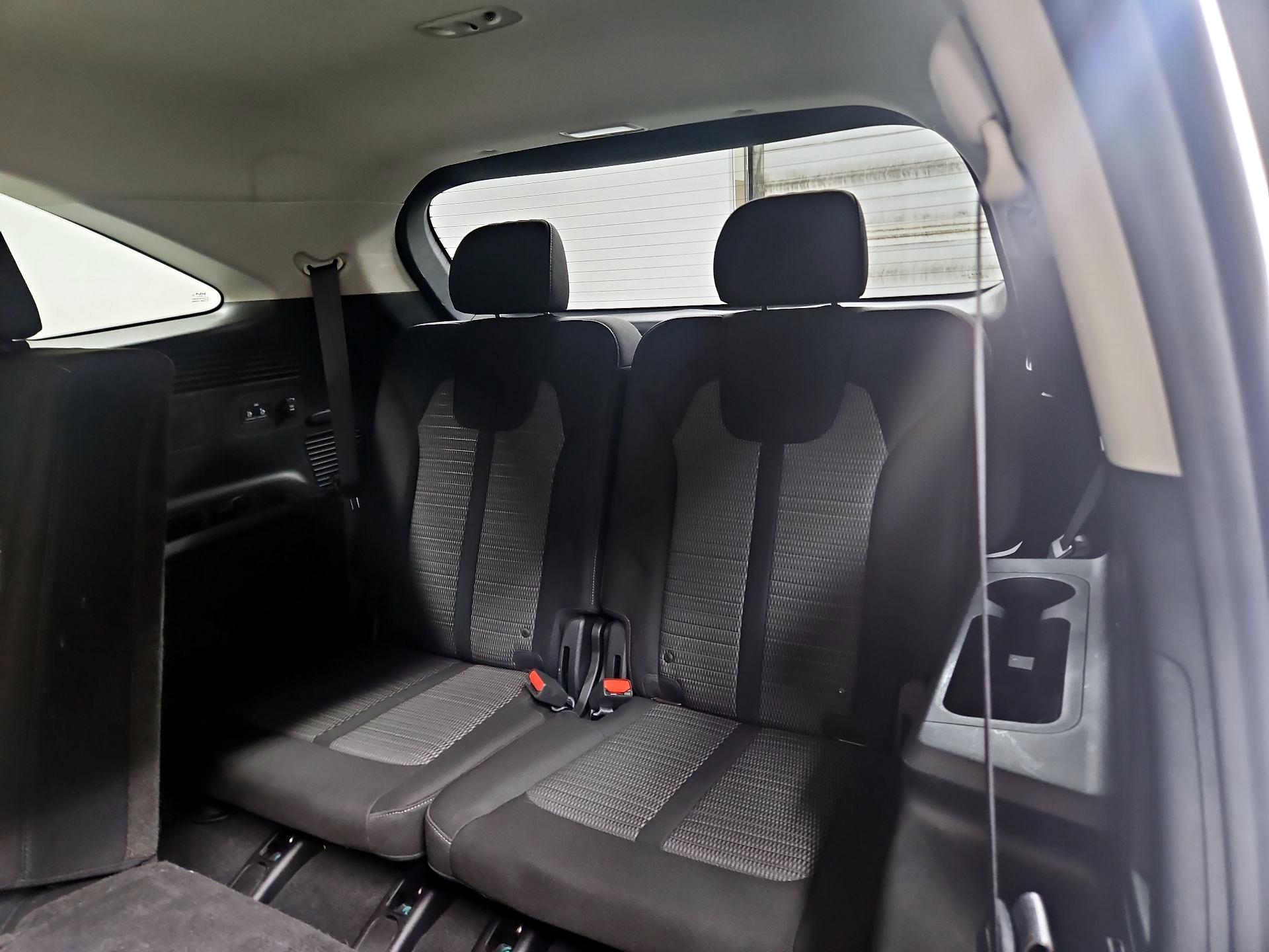 Thumbnail: 2023 Kia Sorento - 20