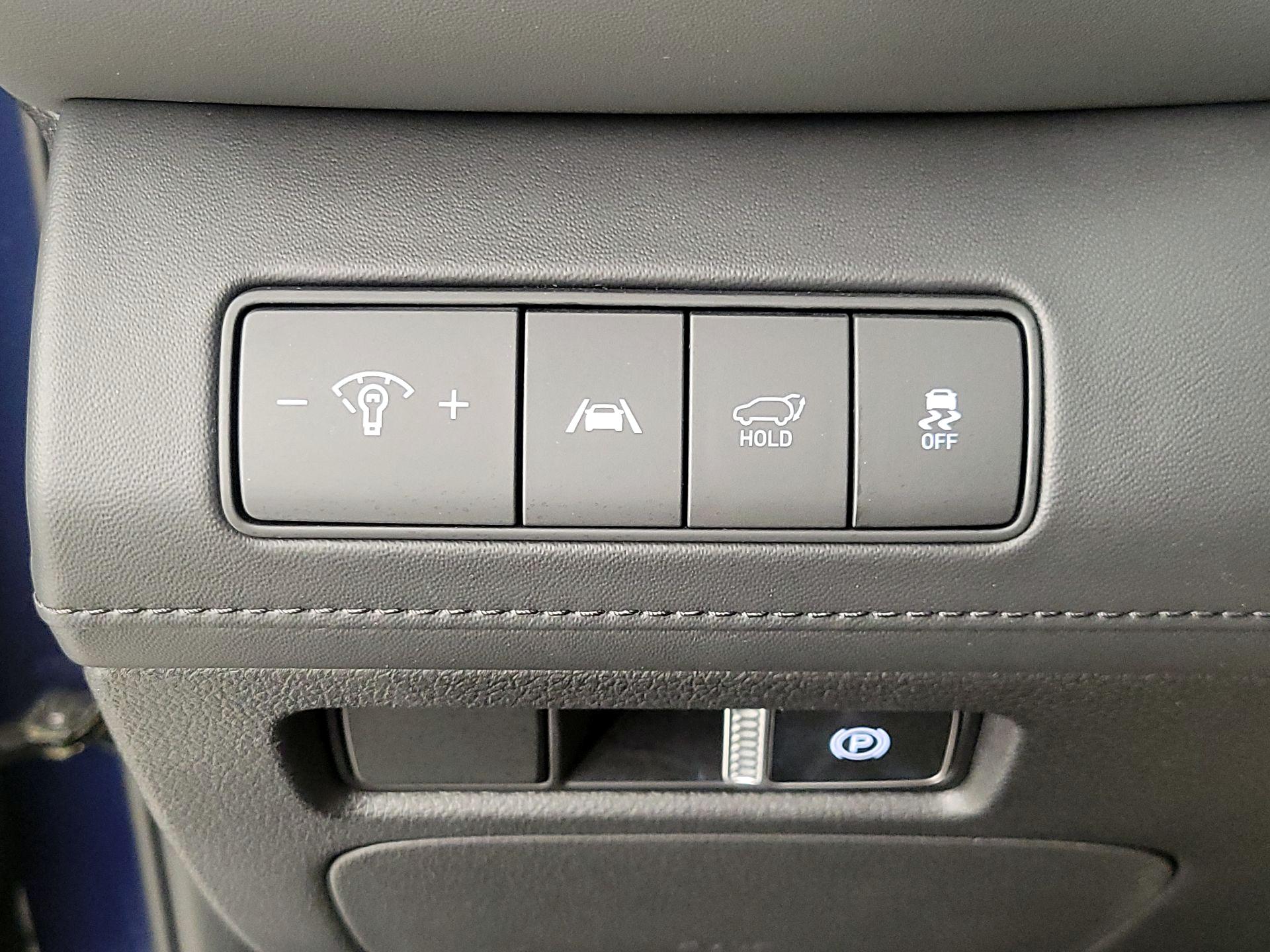 Thumbnail: 2023 Hyundai Santa Fe - 13