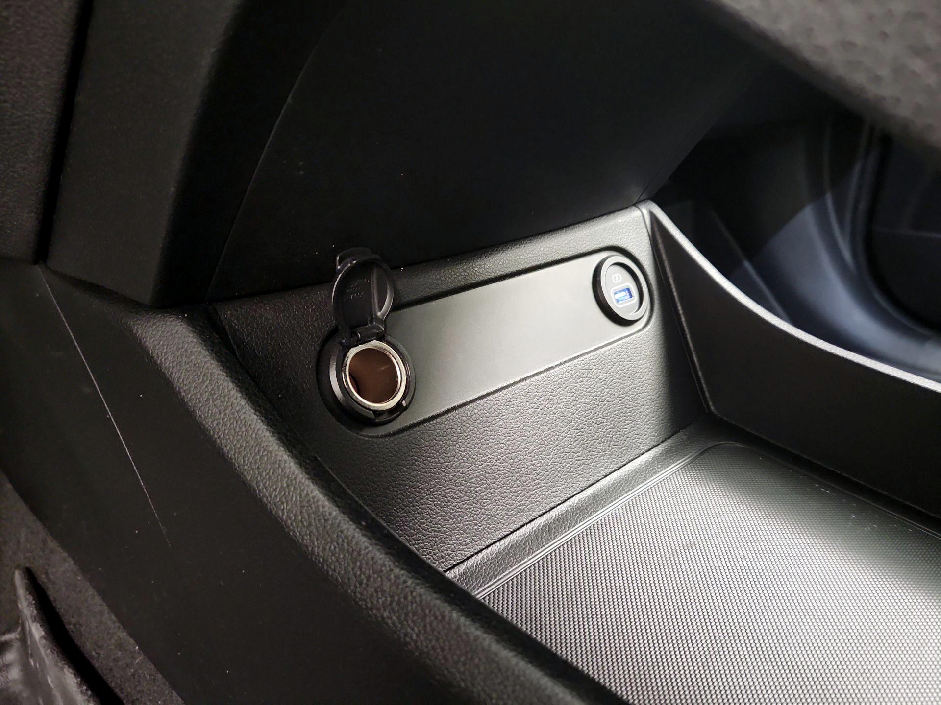 Thumbnail: 2023 Hyundai Santa Fe - 19