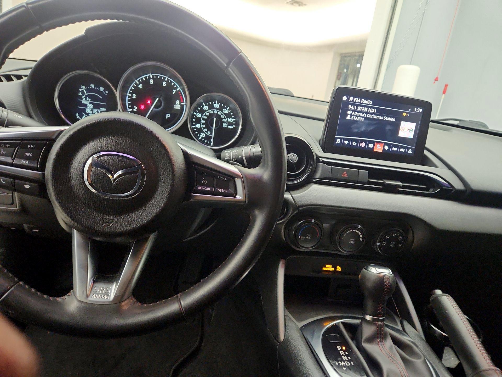 Thumbnail: 2019 Mazda MX-5 Miata - 9