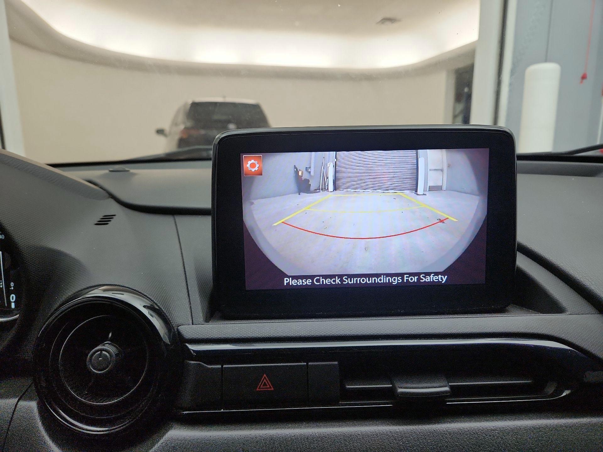 Thumbnail: 2019 Mazda MX-5 Miata - 14