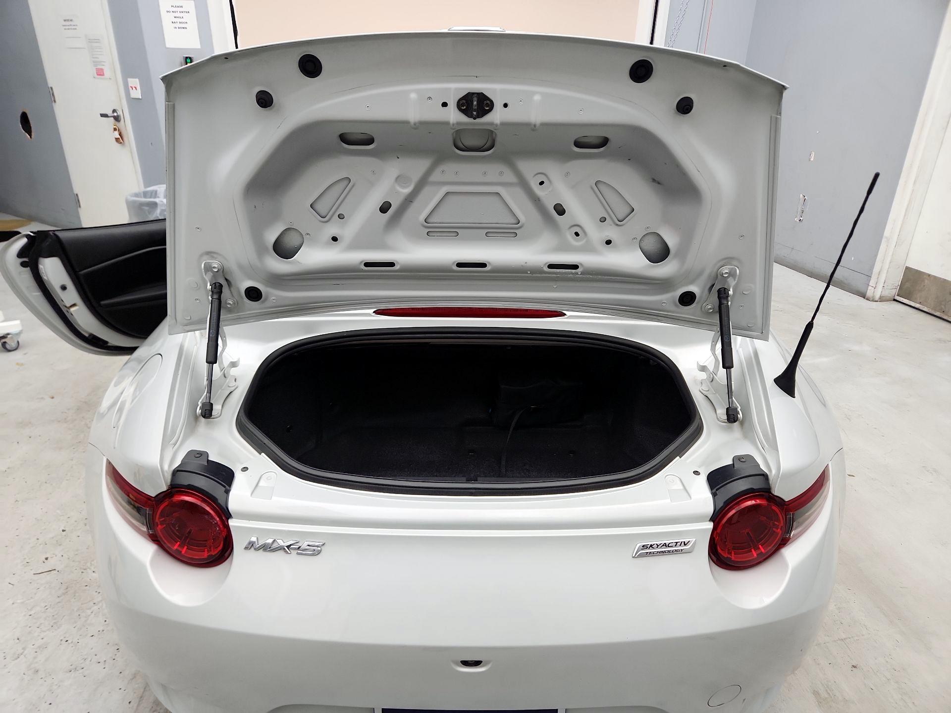 Thumbnail: 2019 Mazda MX-5 Miata - 19