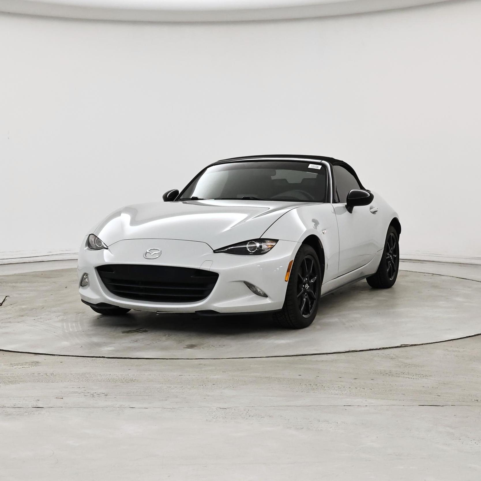 Thumbnail: 2019 Mazda MX-5 Miata - 4