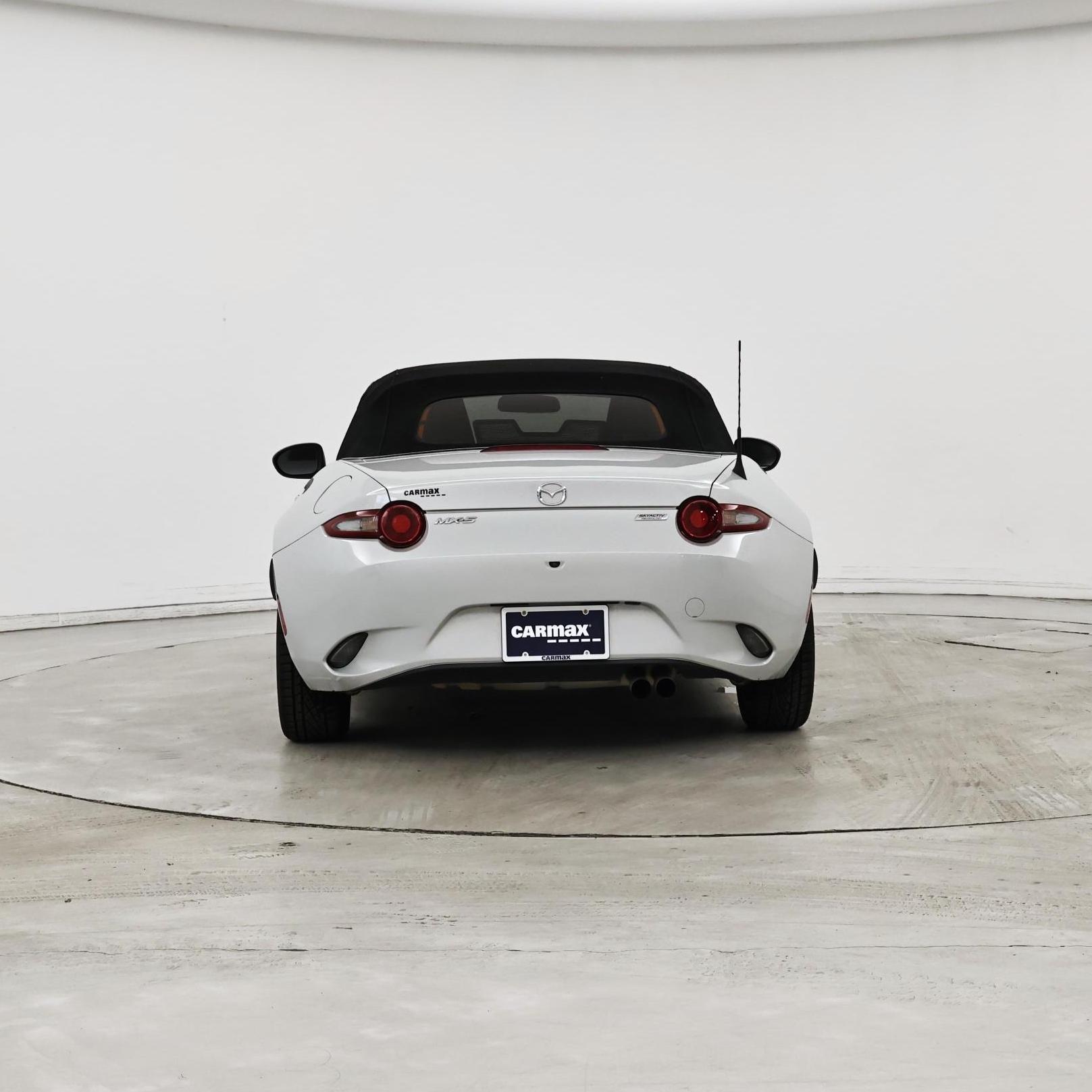 Thumbnail: 2019 Mazda MX-5 Miata - 6