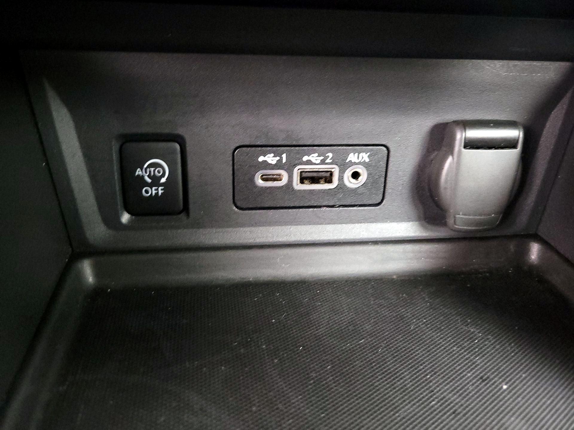 Thumbnail: 2024 Nissan Sentra - 18