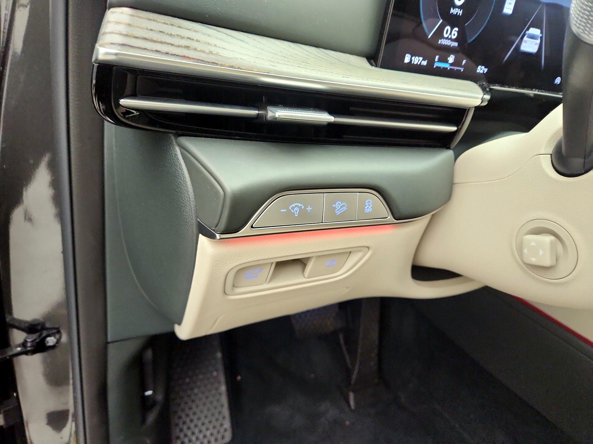 Thumbnail: 2025 Genesis GV80 - 13