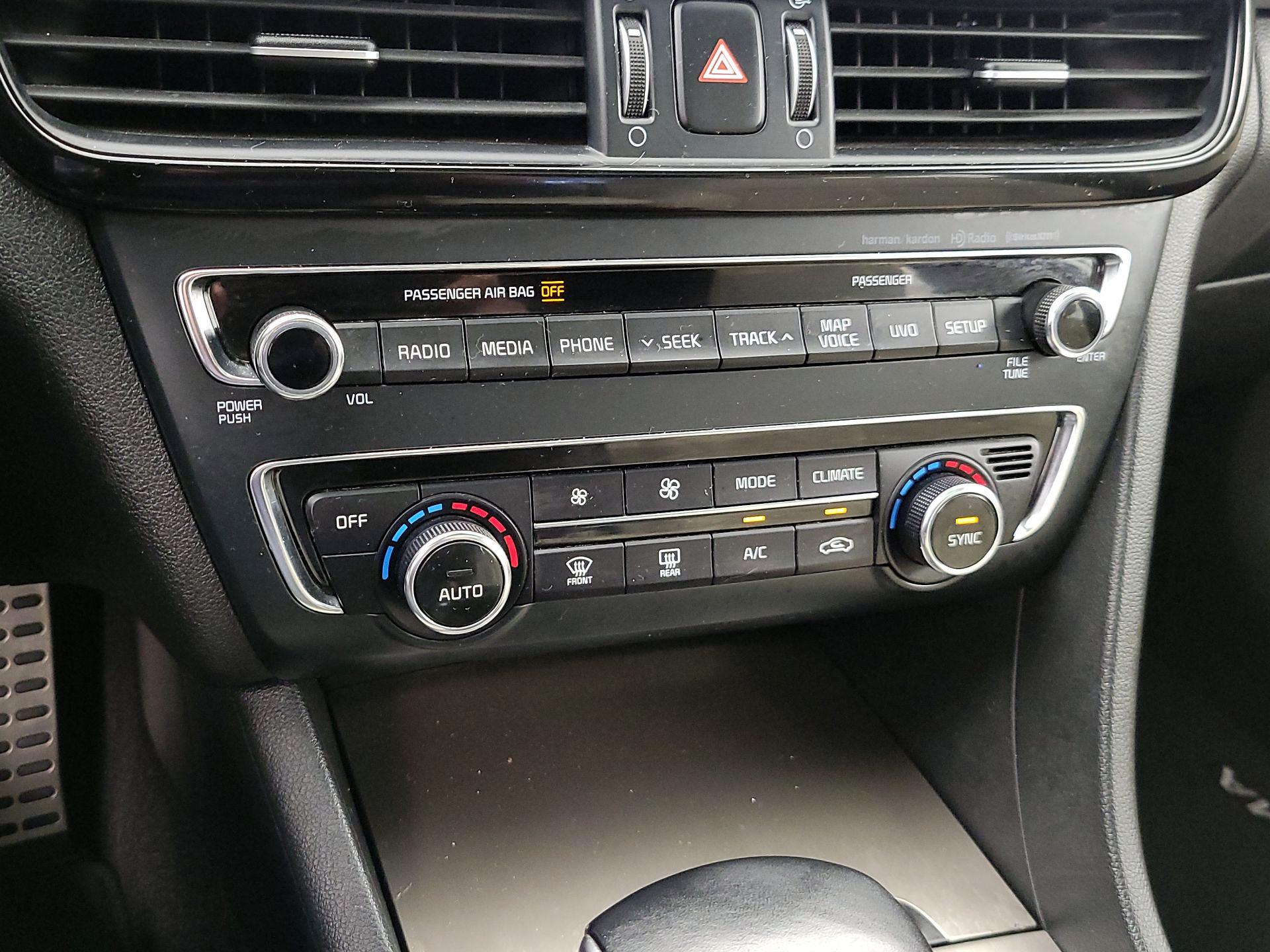 Thumbnail: 2016 Kia Optima - 17