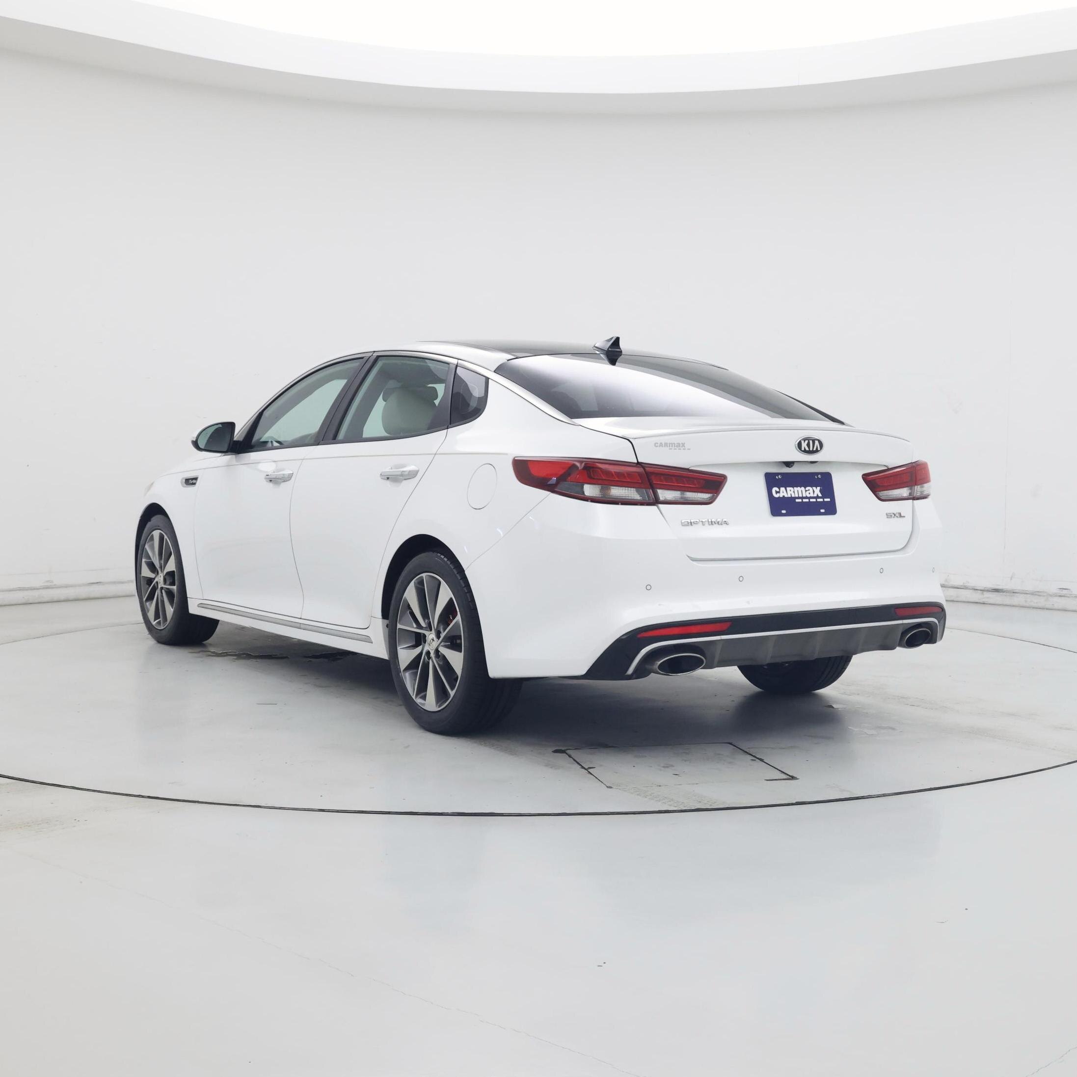 Thumbnail: 2016 Kia Optima - 2