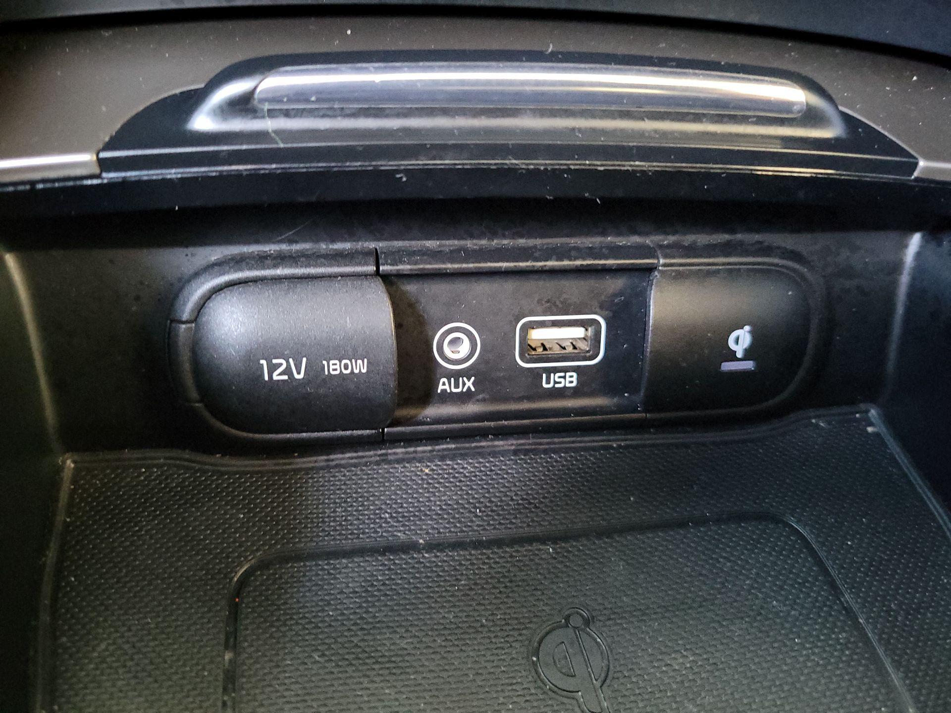 Thumbnail: 2016 Kia Optima - 19