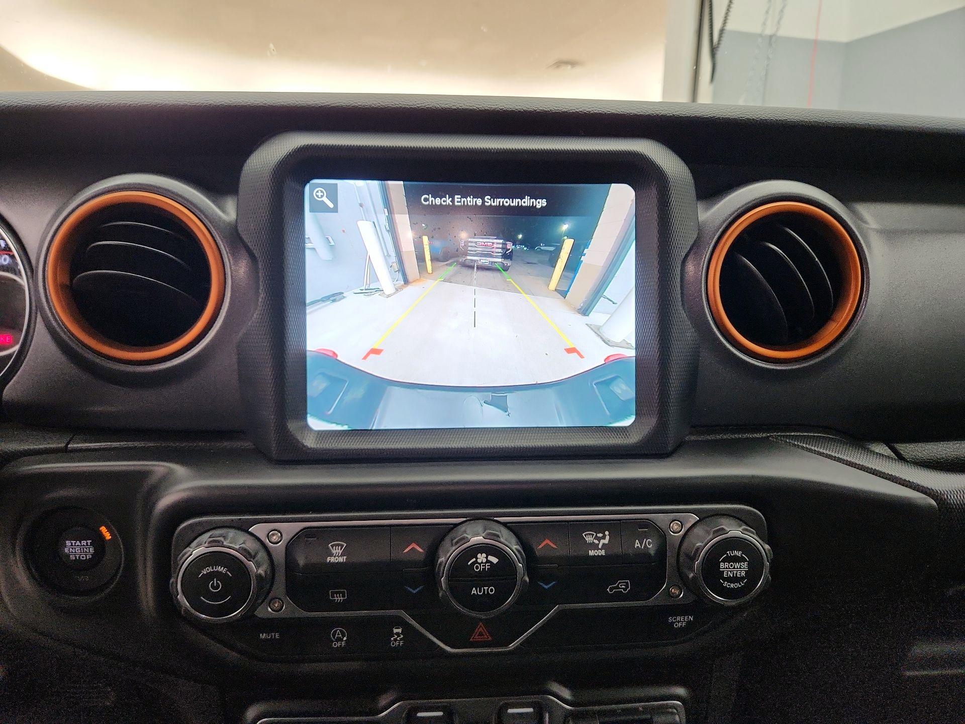 Thumbnail: 2021 Jeep Gladiator - 14