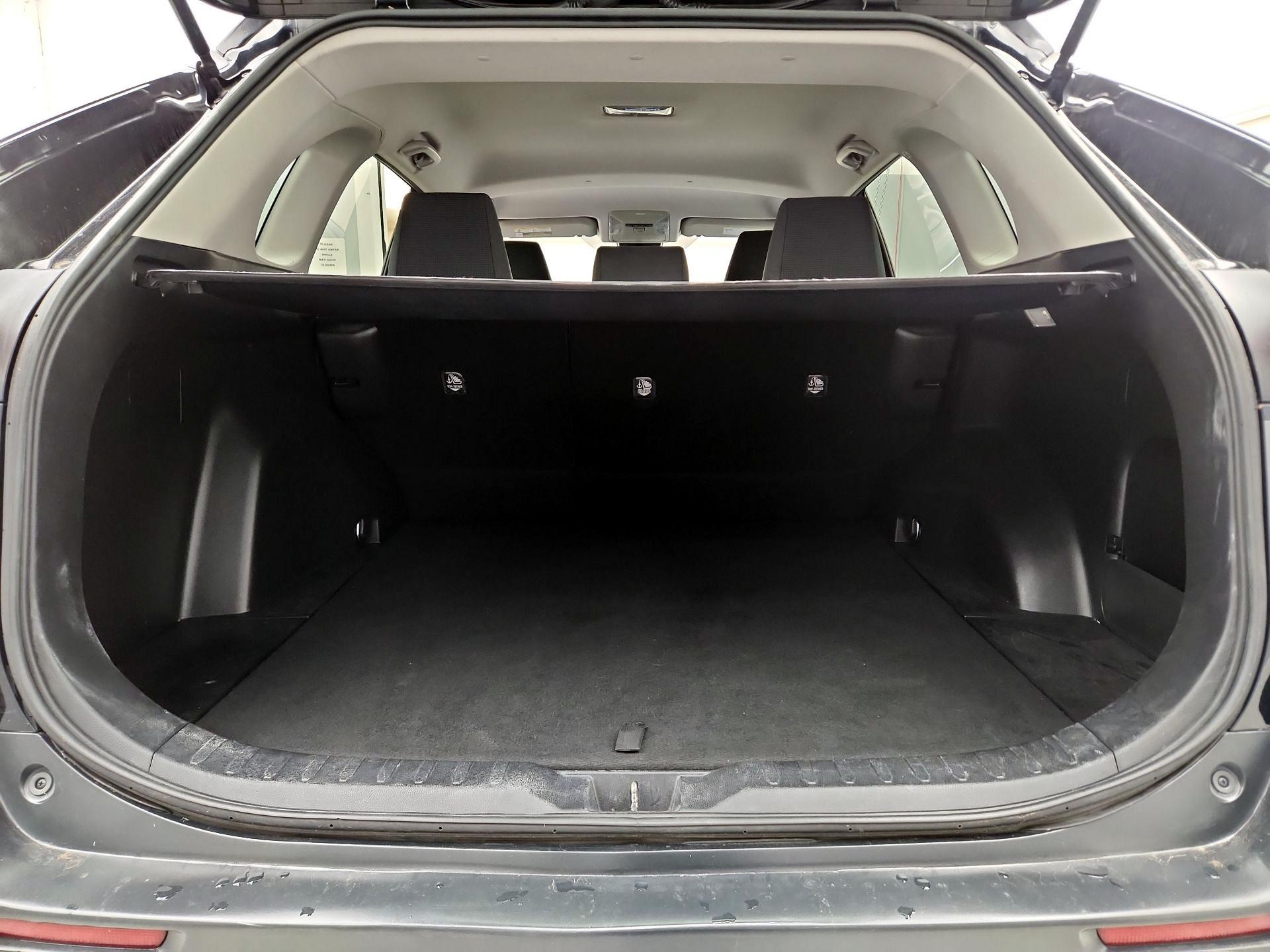 Thumbnail: 2020 Toyota RAV4 - 20